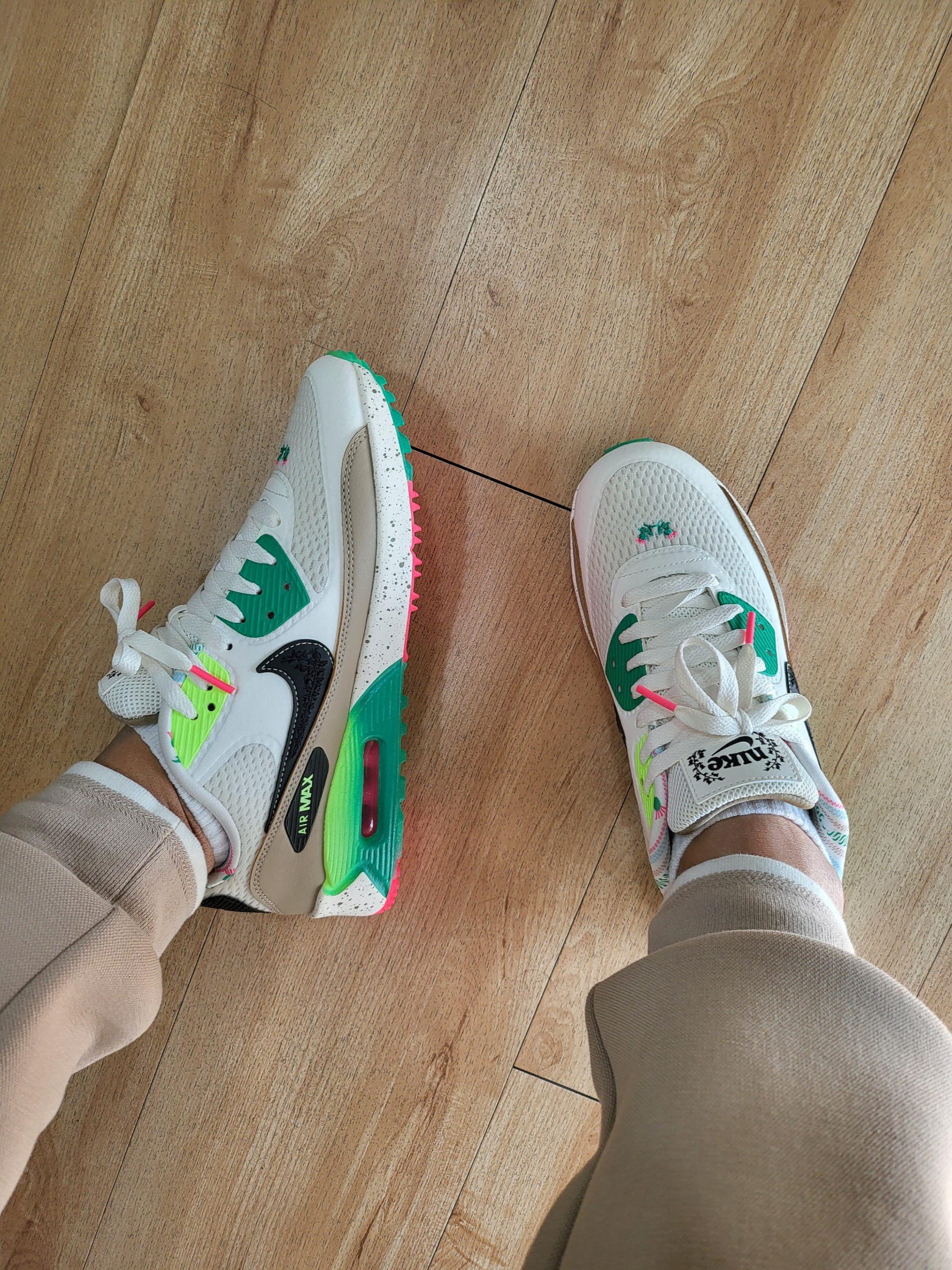 Nike Air Max 90 G NRG Back Home 착용 스타일