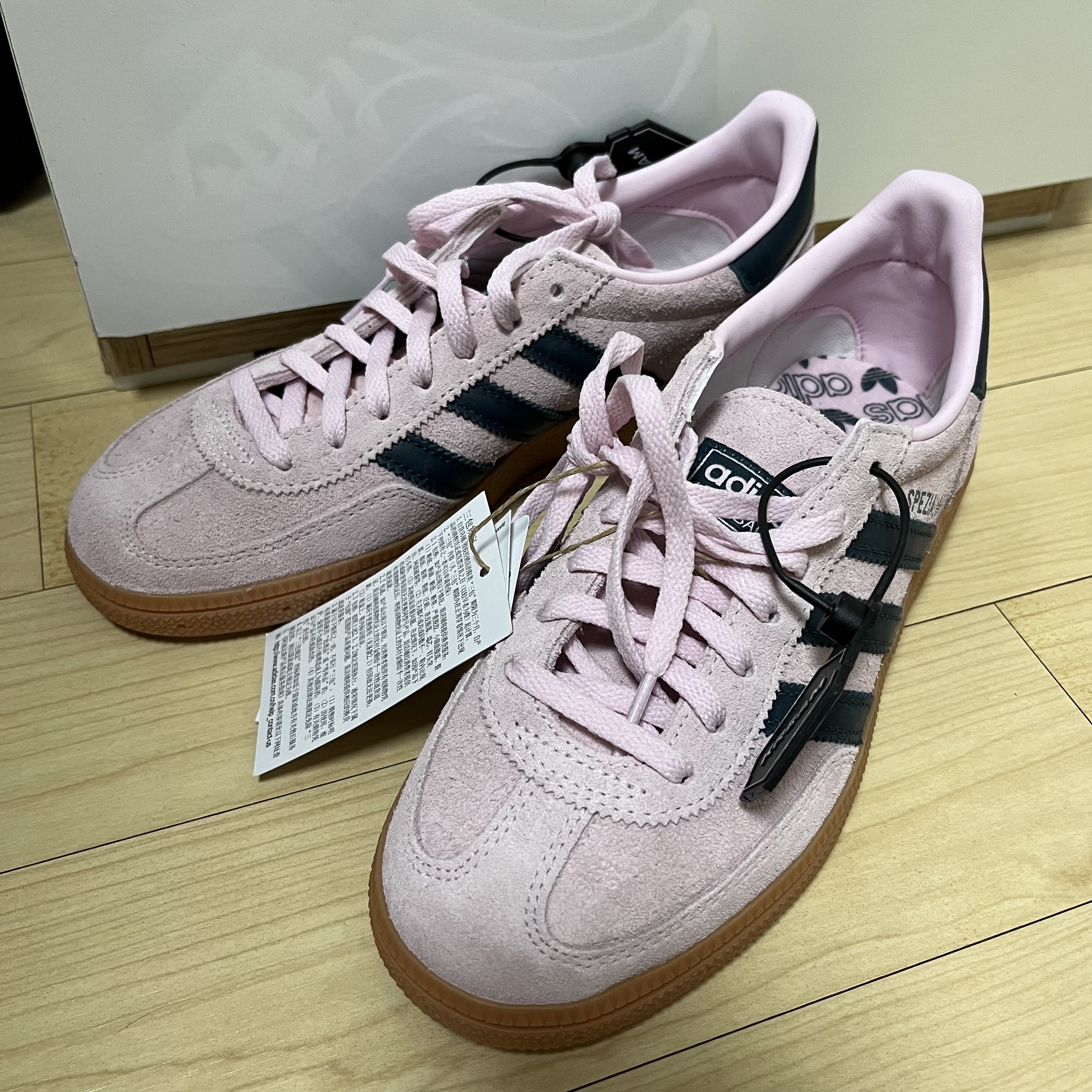 (W) Adidas Spezial Handball Clear Pink 착용 스타일