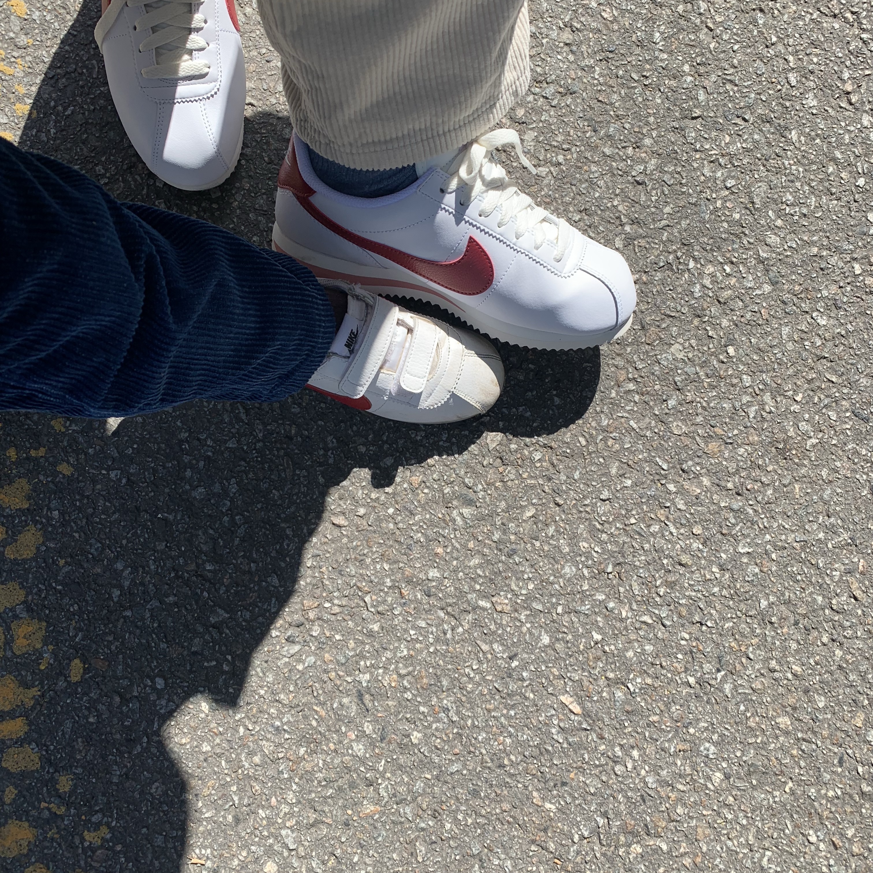 (W) Nike Cortez White Red Stardust 착용 스타일 - 1