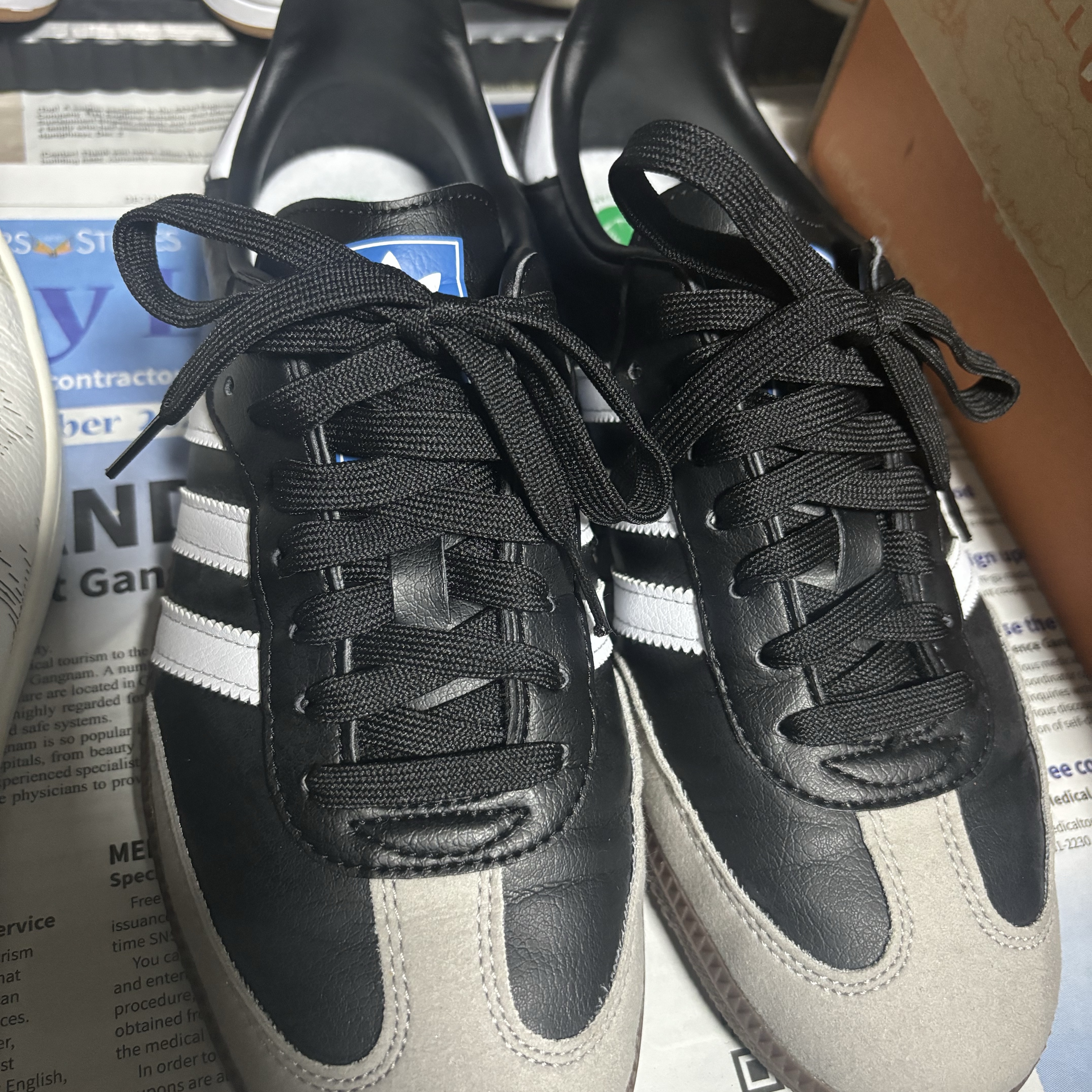 Adidas Samba Vegan Black White 착용 스타일