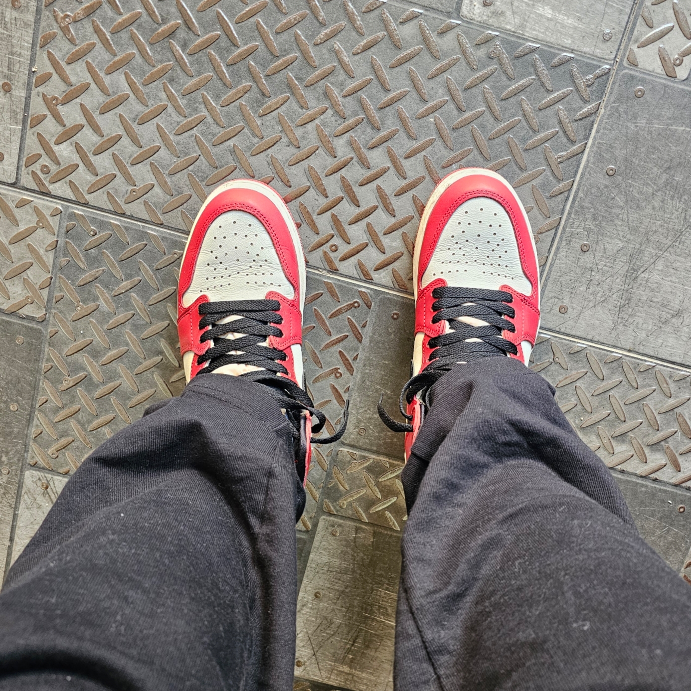 Jordan 1 Retro High OG Chicago 2022 착용 스타일 - 1