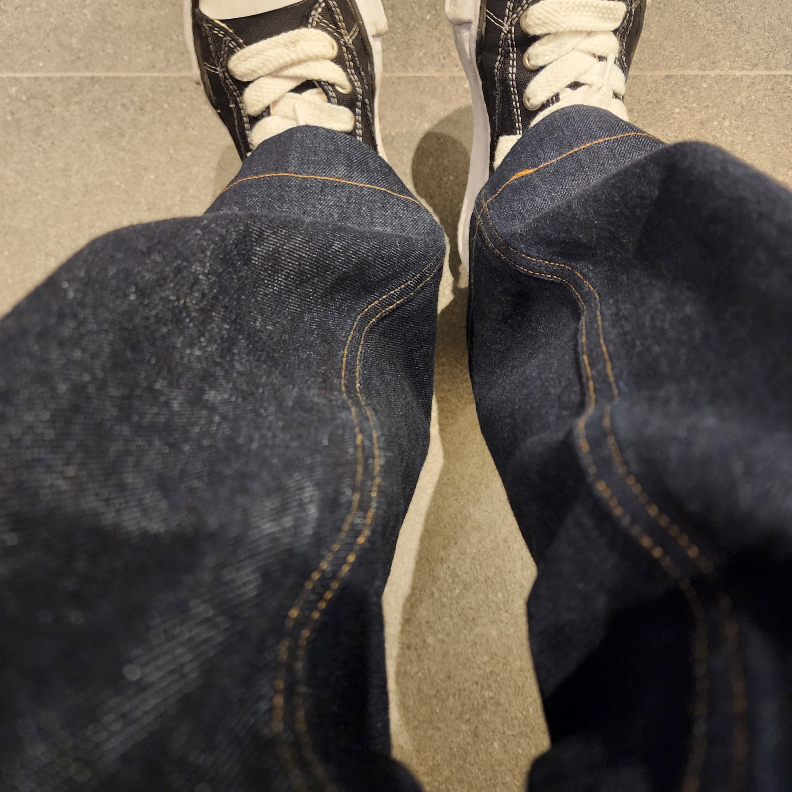 Maison Mihara Yasuhiro Peterson OG Sole Canvas Low Sneakers Black 착용 스타일
