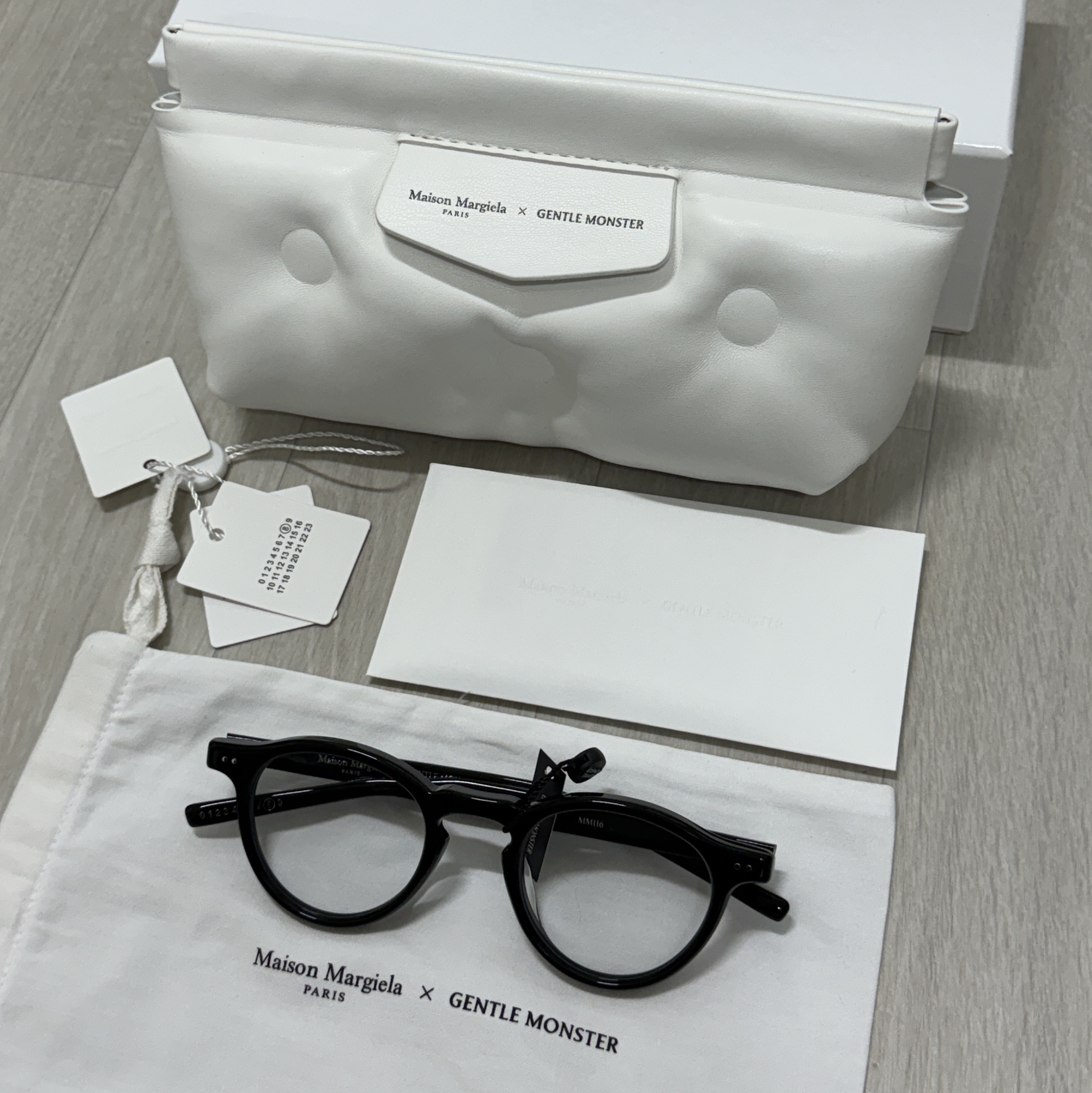 Gentle Monster x Maison Margiela MM116 Black Clear 착용 스타일