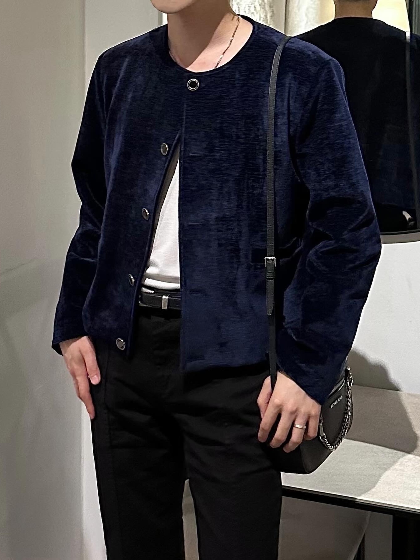 Jacquemus La Chaine Signature Logo Chain Necklace Silver 착용 스타일 - 1