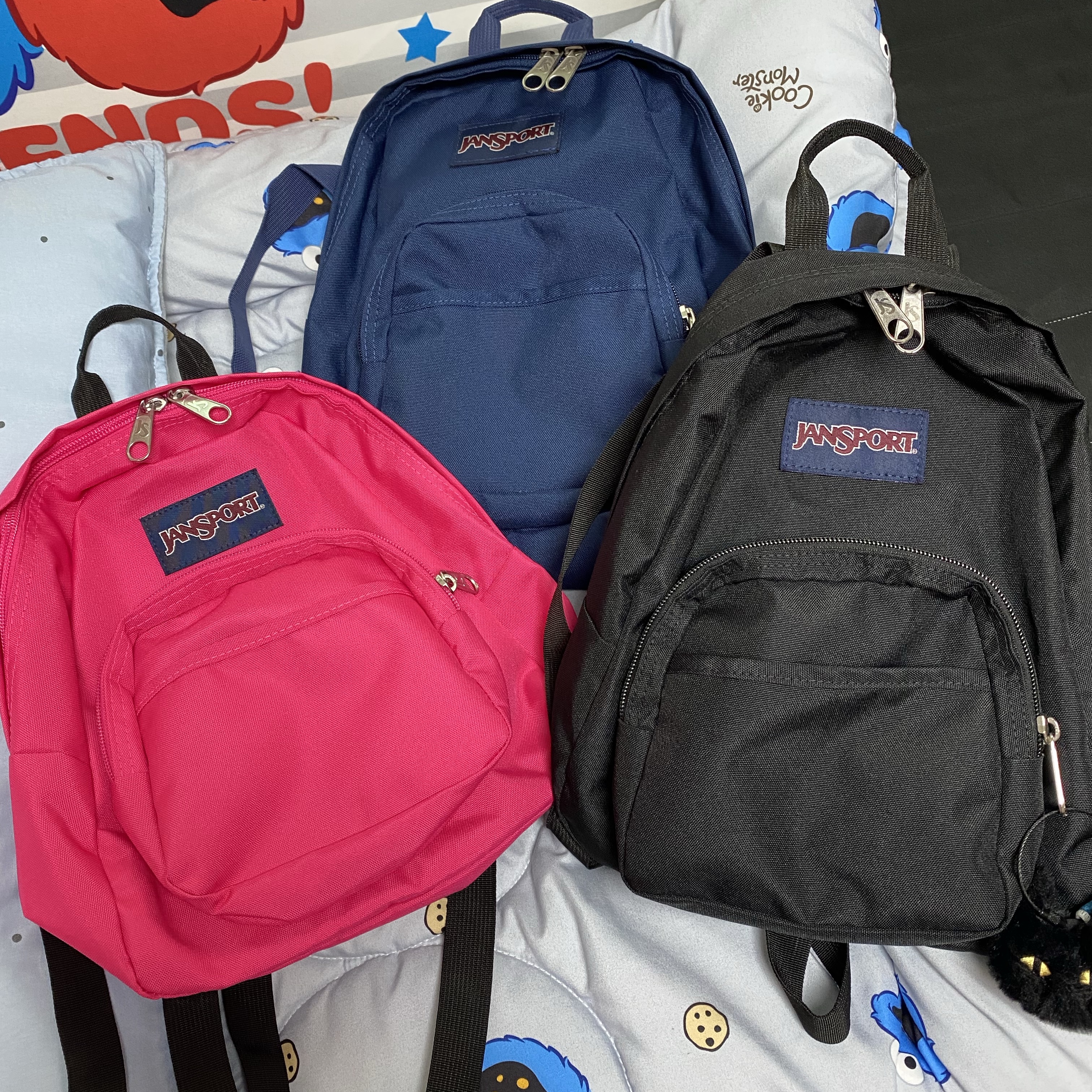 Jansport Half Pint Mini Backpack Midnight Magenta 착용 스타일