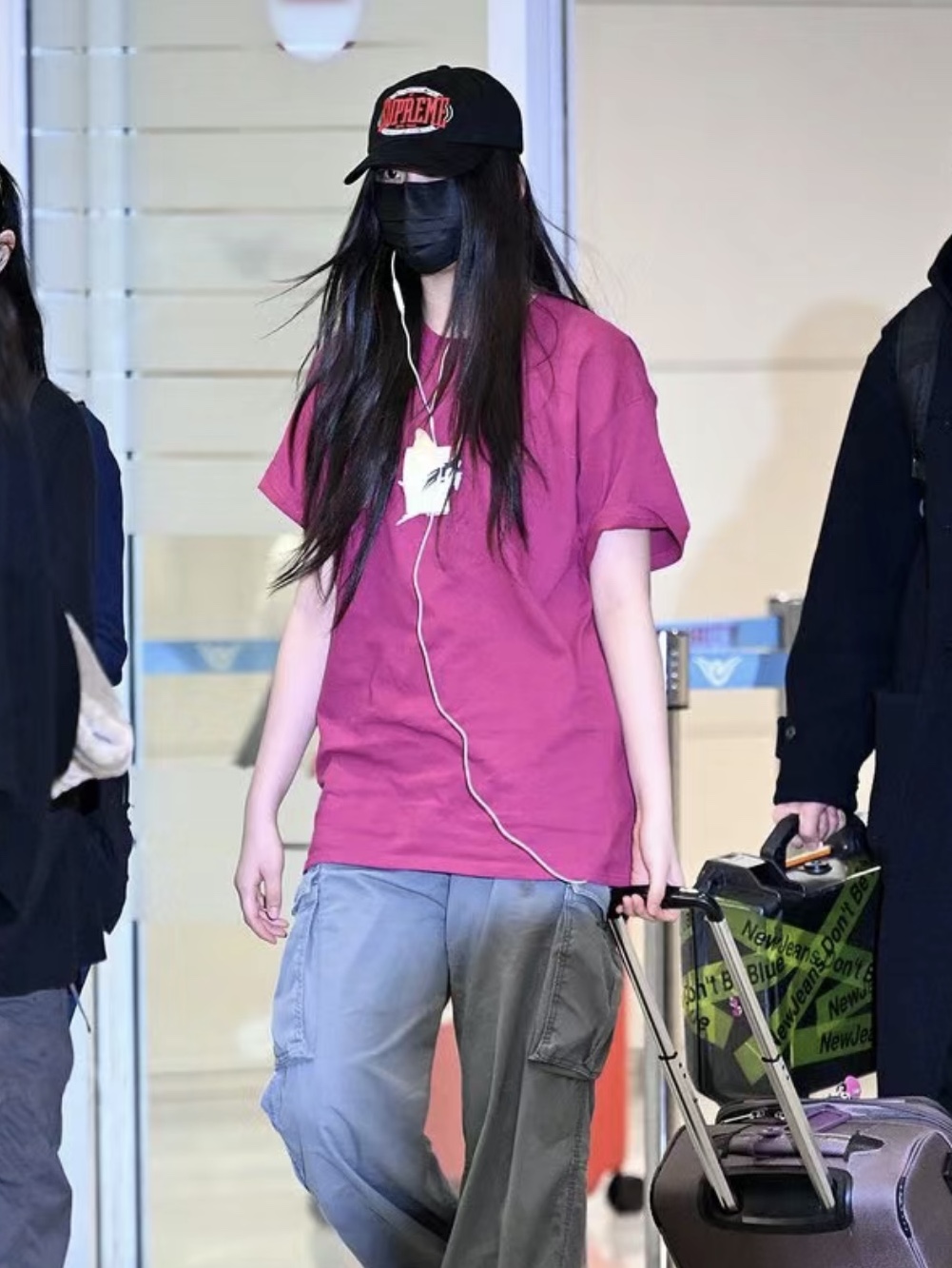 Supreme Warm Up 6-Panel Black - 23FW 착용 스타일