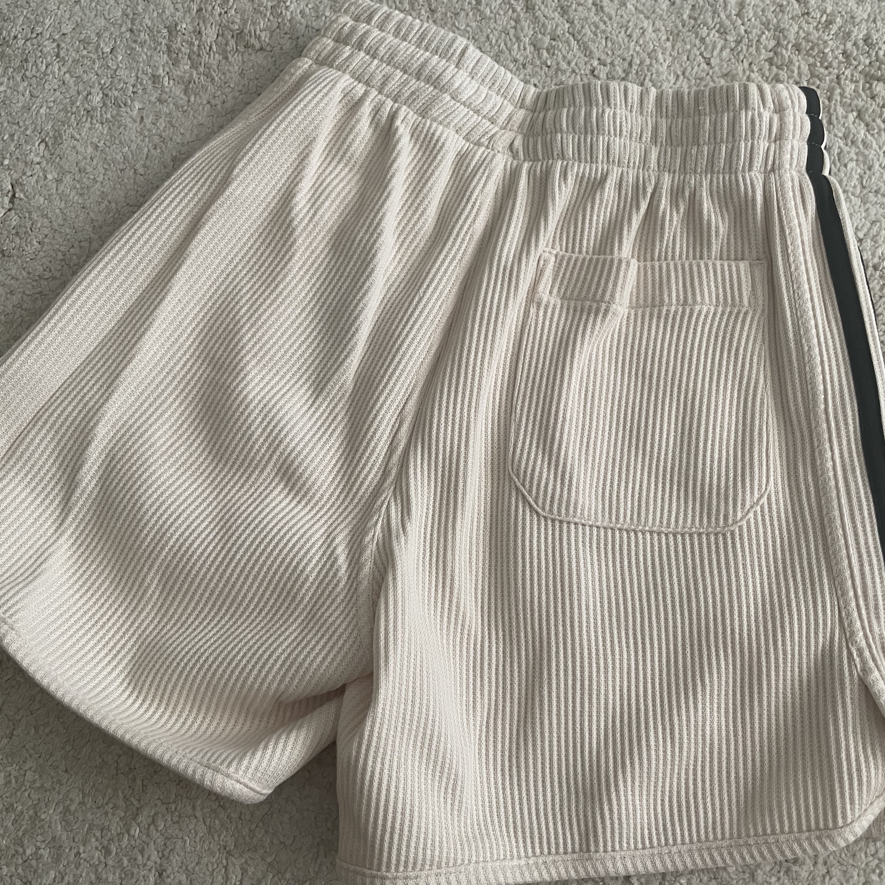 Adidas Adicolor Classics Waffle Shorts Wonder White - KR Sizing, Adidas Adicolor Classic Waffle Beckenbauer Track Jacket Wonder White - KR Sizing 착용 스타일 - 4