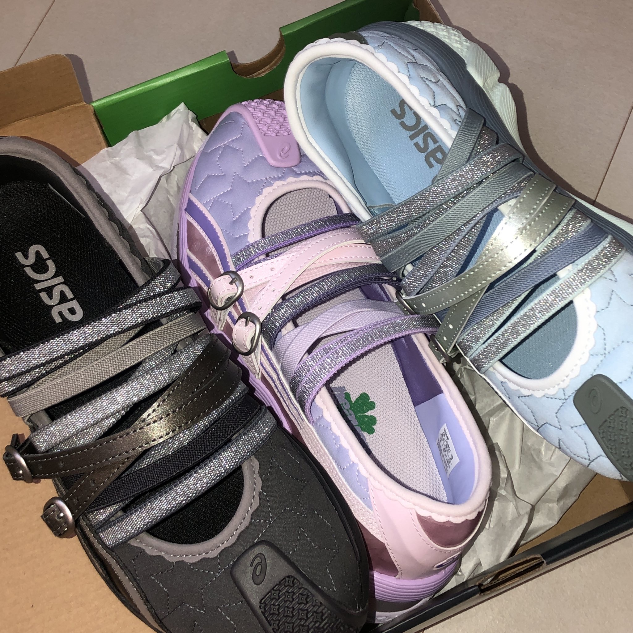 (W) Asics x Kiko Kostadinov x Heaven by Marc Jacobs Gel-Lokros Faded Denim Pale Aqua, (W) Asics x Kiko Kostadinov x Heaven by Marc Jacobs Gel-Lokros Graphite Grey Gunmetal 착용 스타일