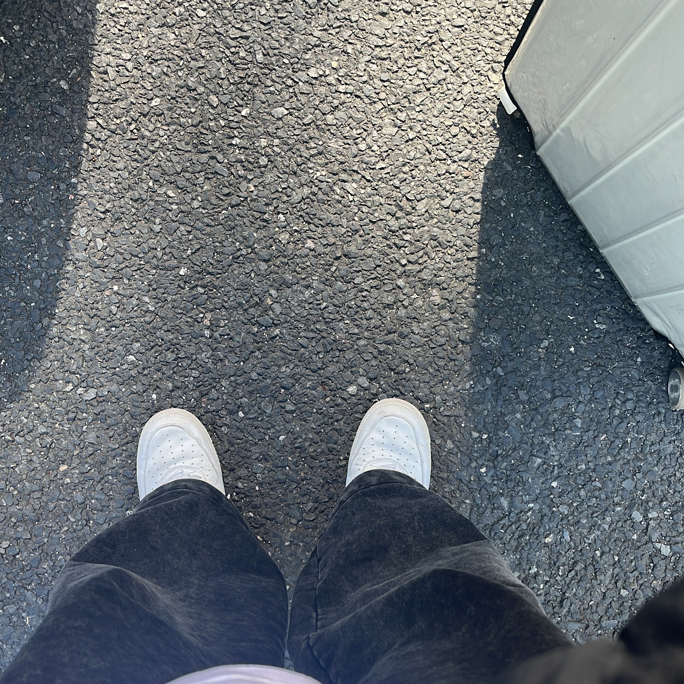 Nike x Supreme Air Force 1 Low White 착용 스타일