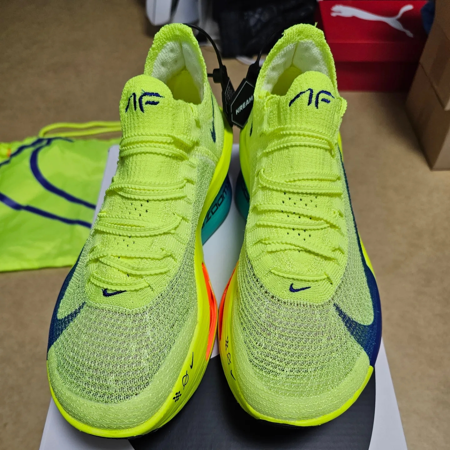 Nike Air Zoom Alphafly Next% 3 Volt 착용 스타일 - 2