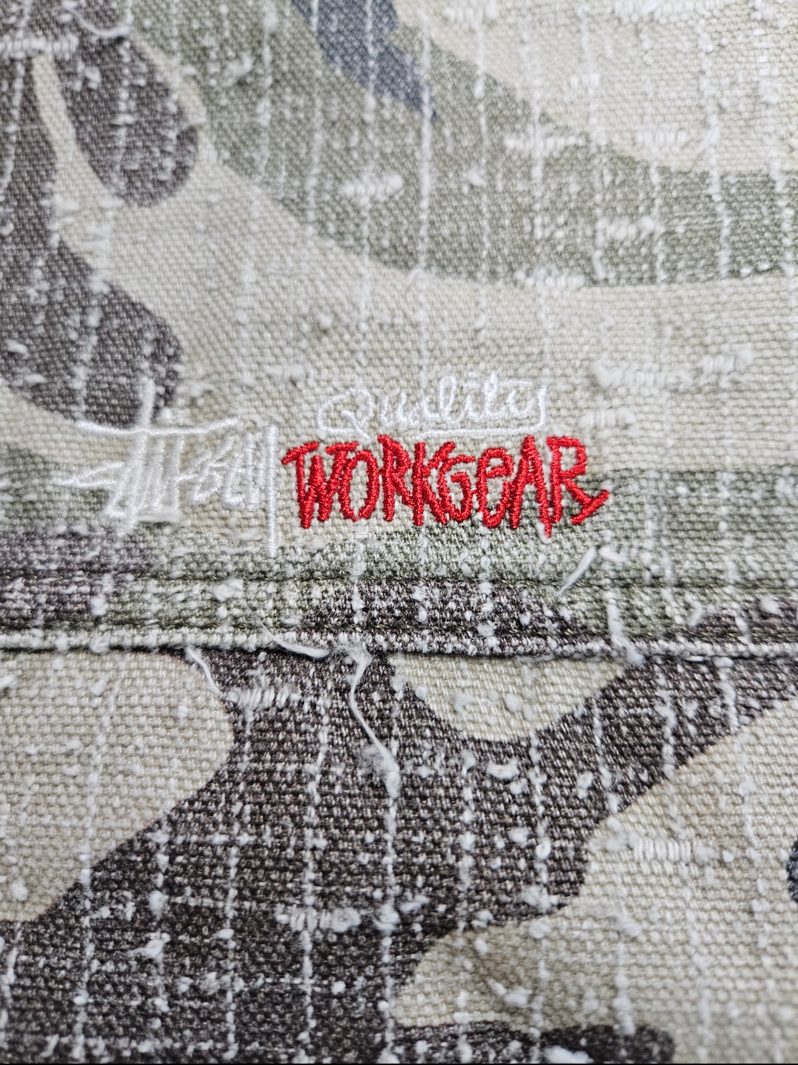 Stussy Work Jacket Camo Canvas Needlepunch Woodland Camo, Stussy Camo Canvas Big Ol’ Jean Needlepunch Woodland Camo 착용 스타일 - 2