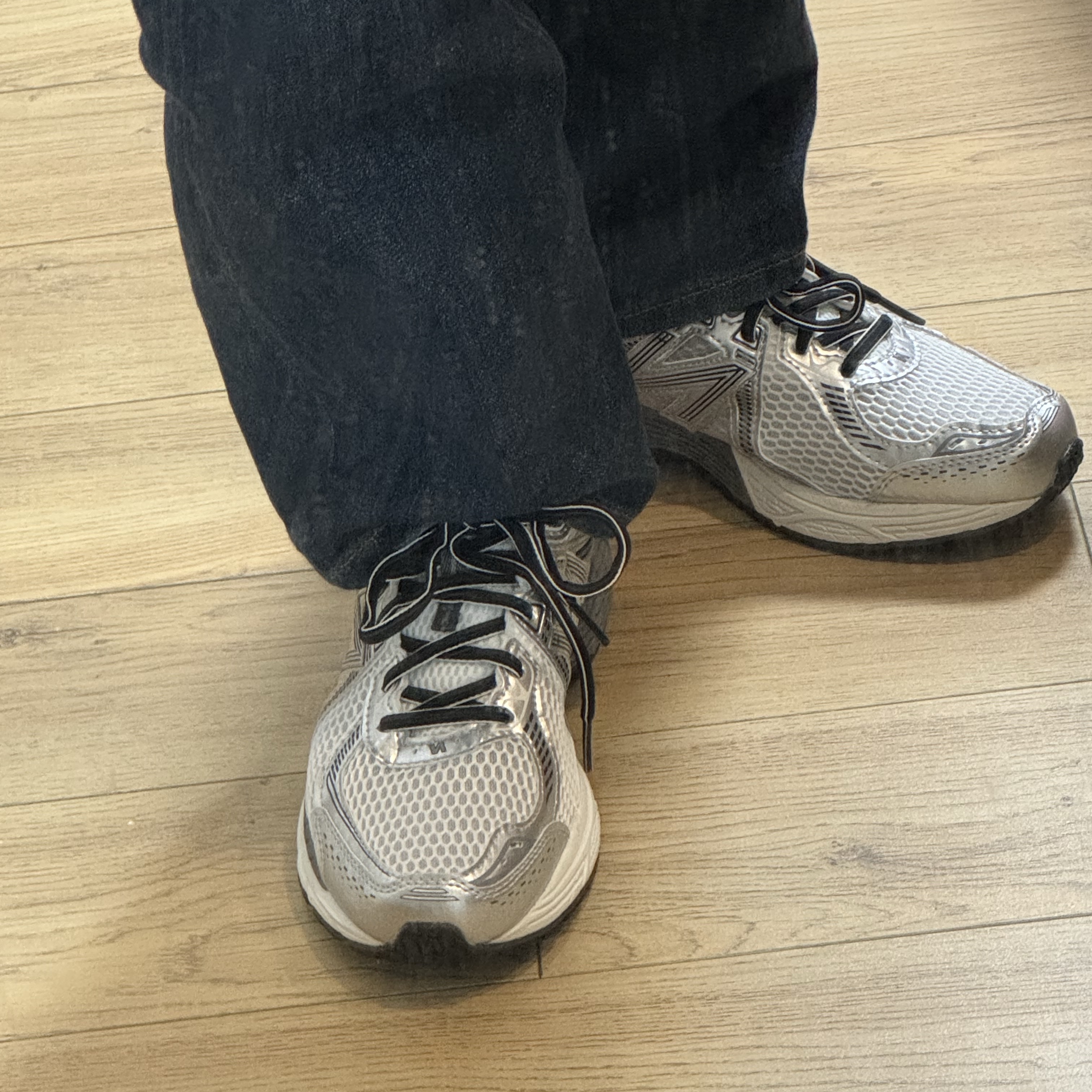 New Balance 860v2 Optic White 착용 스타일 - 2