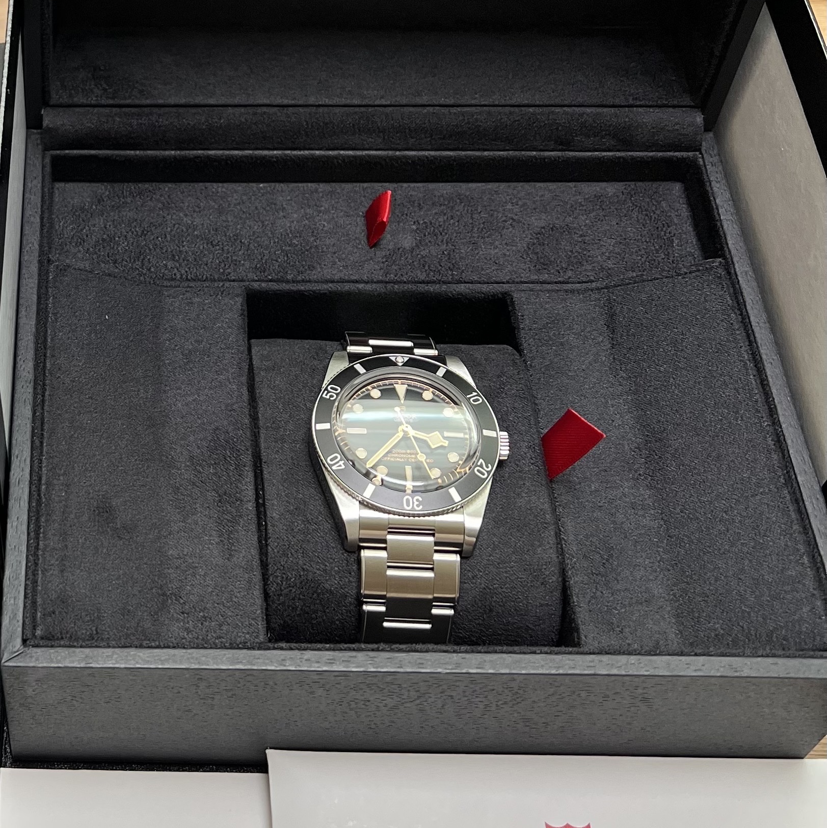 Tudor Black Bay 54 MT5400 Steel Bracelet Black 착용 스타일 - 2