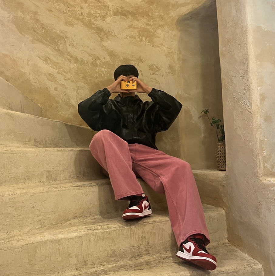 Jordan 1 Low White Gym Red Black 착용 스타일