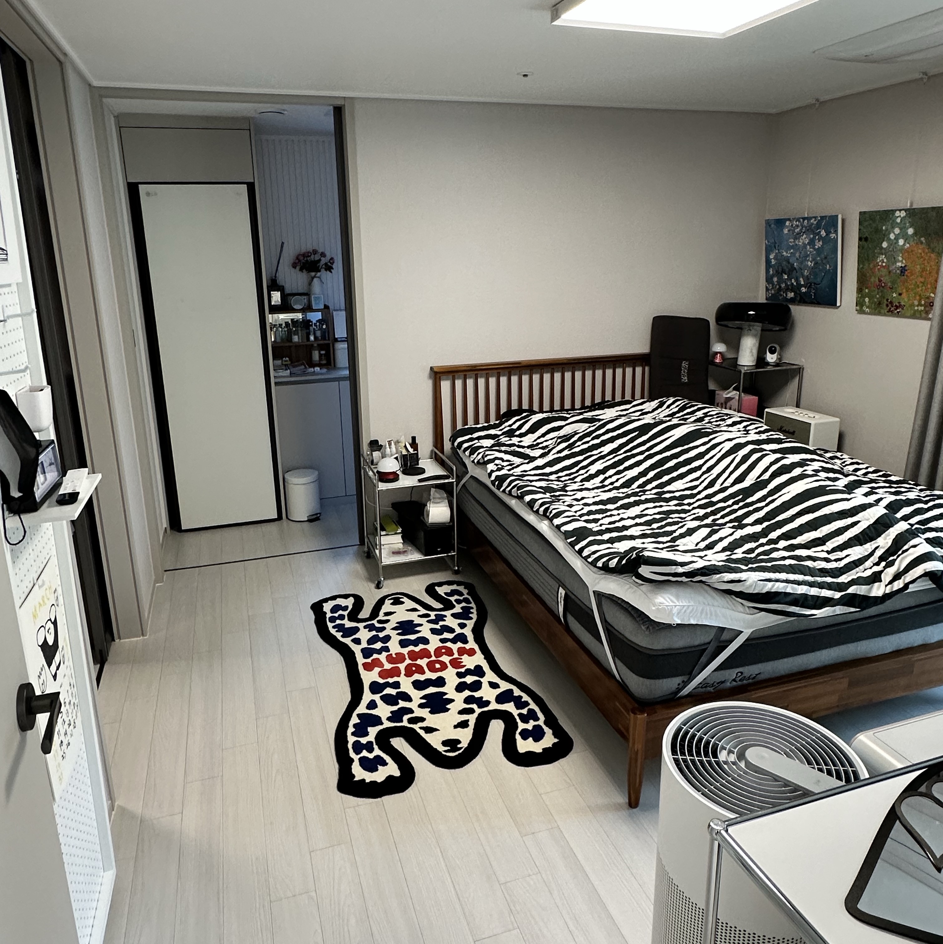 Human Made Polar Bear Rug White 착용 스타일
