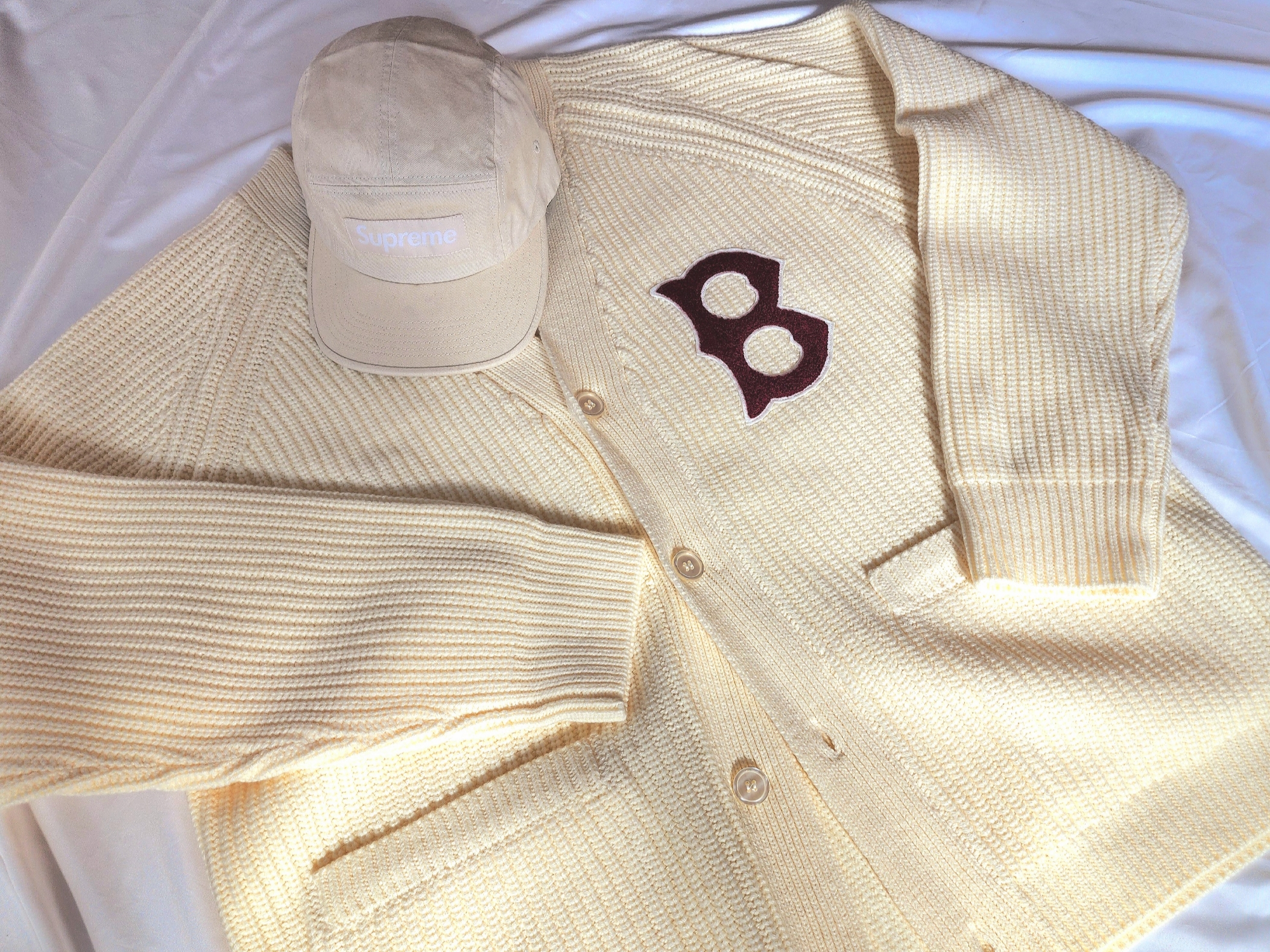 Supreme Rowlf T-Shirt Natural - 24SS, Supreme Washed Chino Twill Camp Cap Natural - 23FW 착용 스타일 - 3
