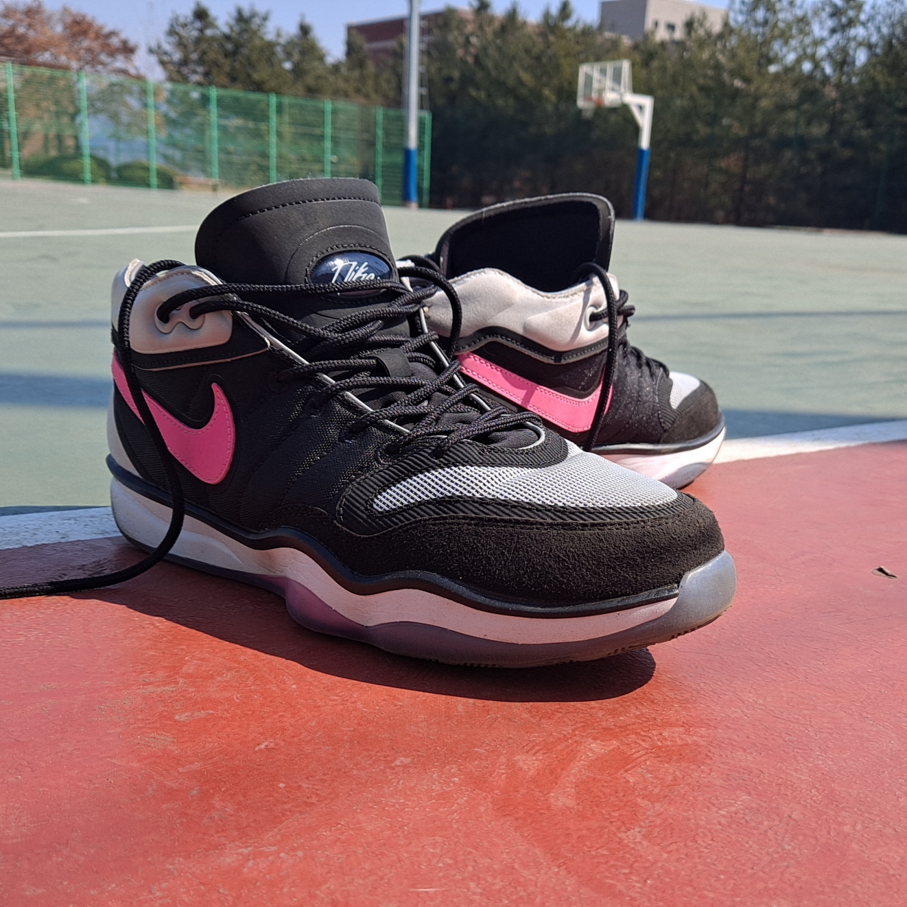 Nike Air Zoom GT Hustle 2 EP Black Pink Foam 착용 스타일