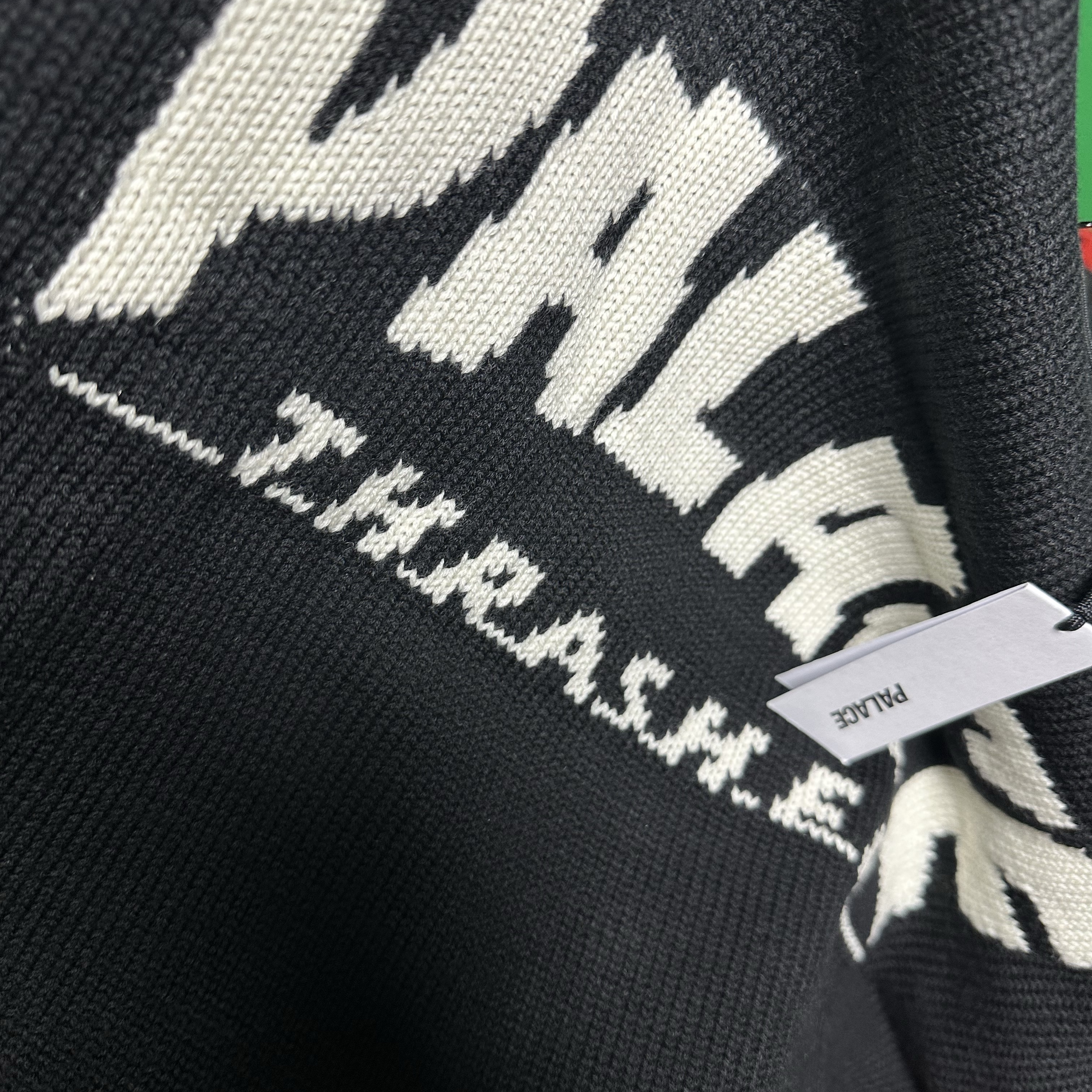 Palace x Thrasher Knit Black - 24SS 착용 스타일