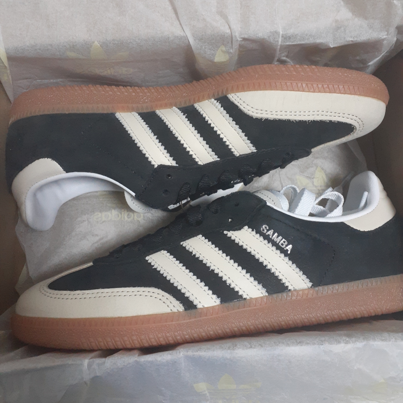 (W) Adidas Samba OG Core Black Wonder White 착용 스타일