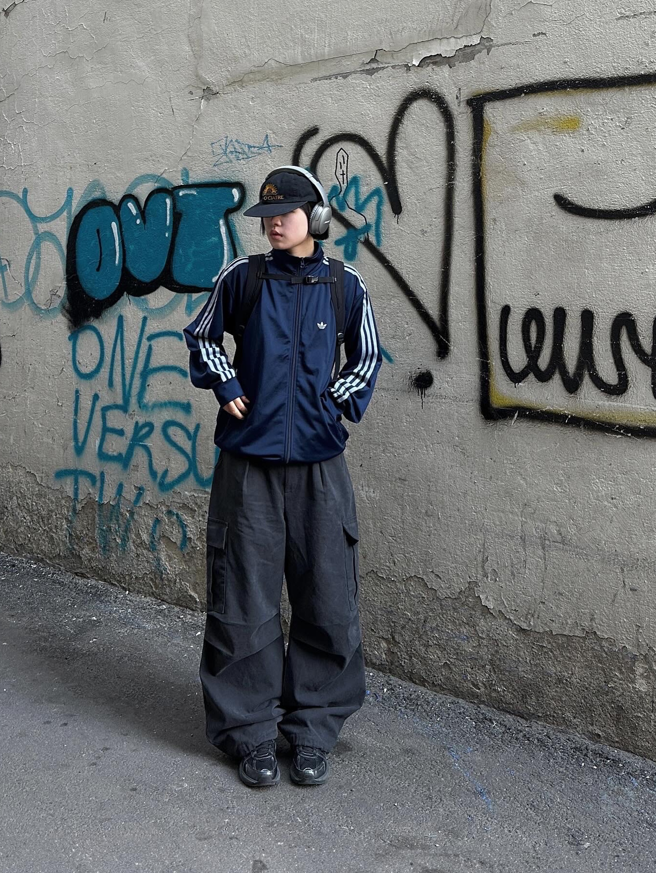 Adidas Originals Beckenbauer Track Jacket Night Indigo - KR Sizing, Nike V2K Run Black Anthracite 착용 스타일 - 1