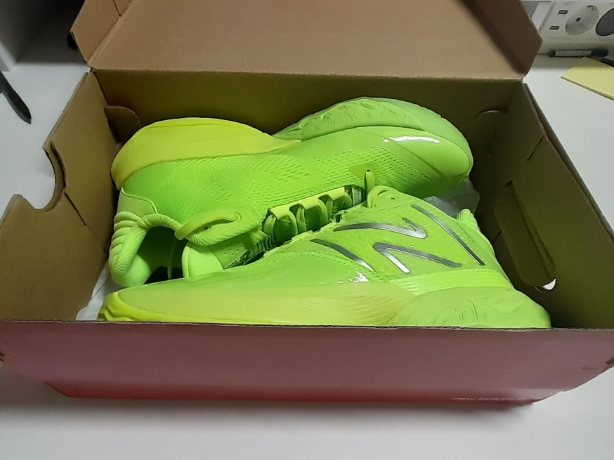 New Balance TWO WXY V4 Thirty Watt - 2E Wide 착용 스타일 - 4