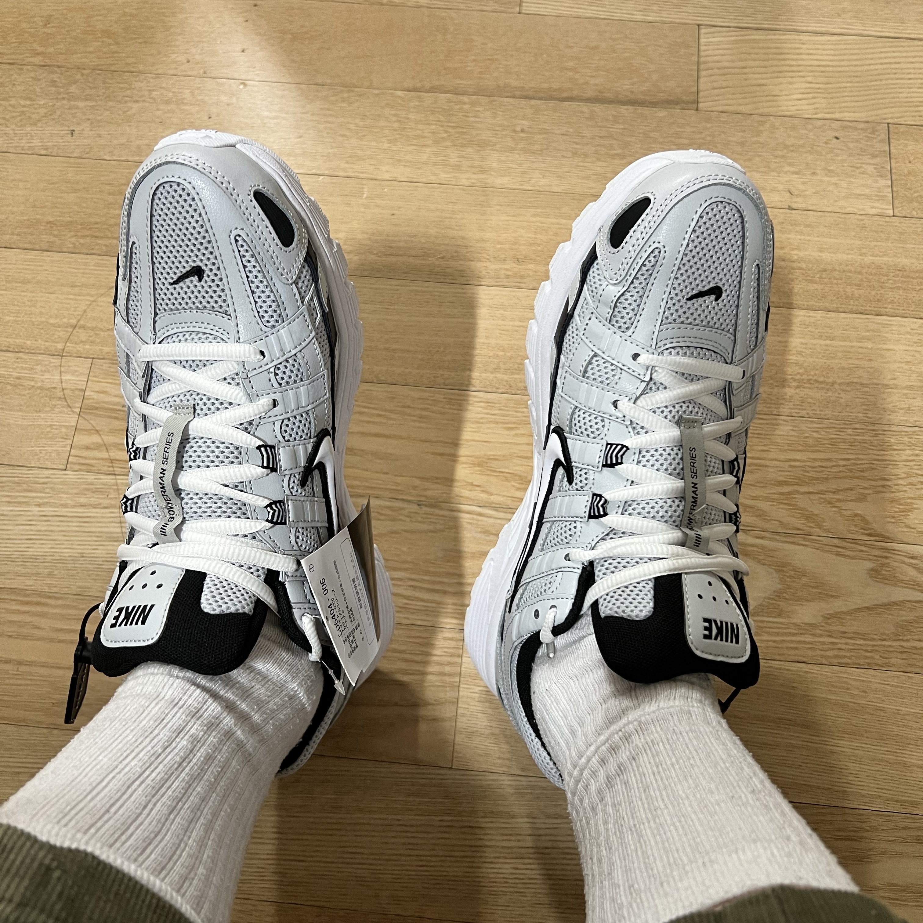 Nike P-6000 Pure Platinum 착용 스타일 - 3