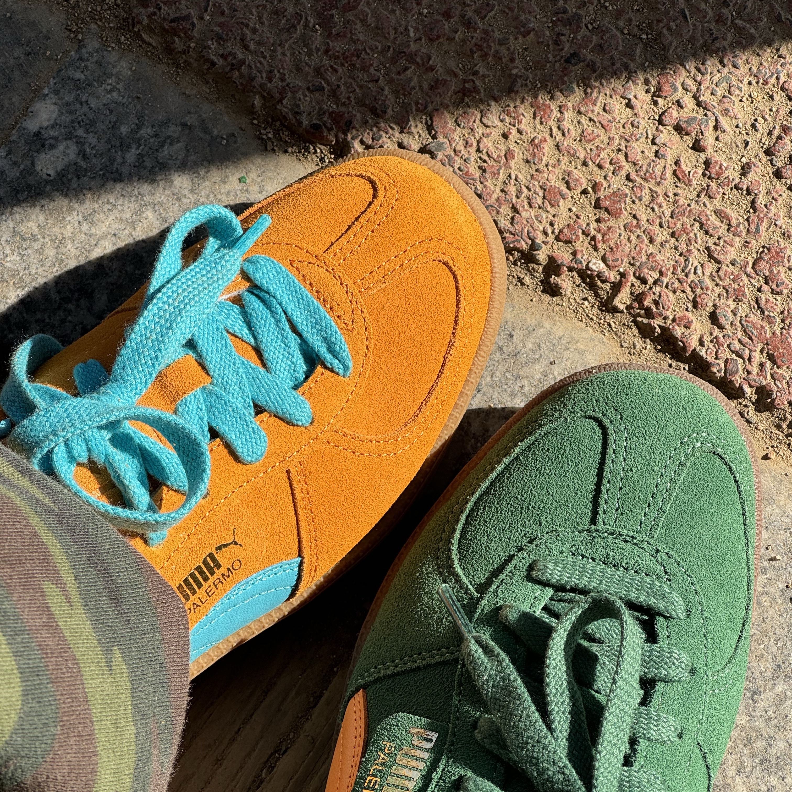 Puma Palermo Dark Cheddar Bright Aqua 착용 스타일