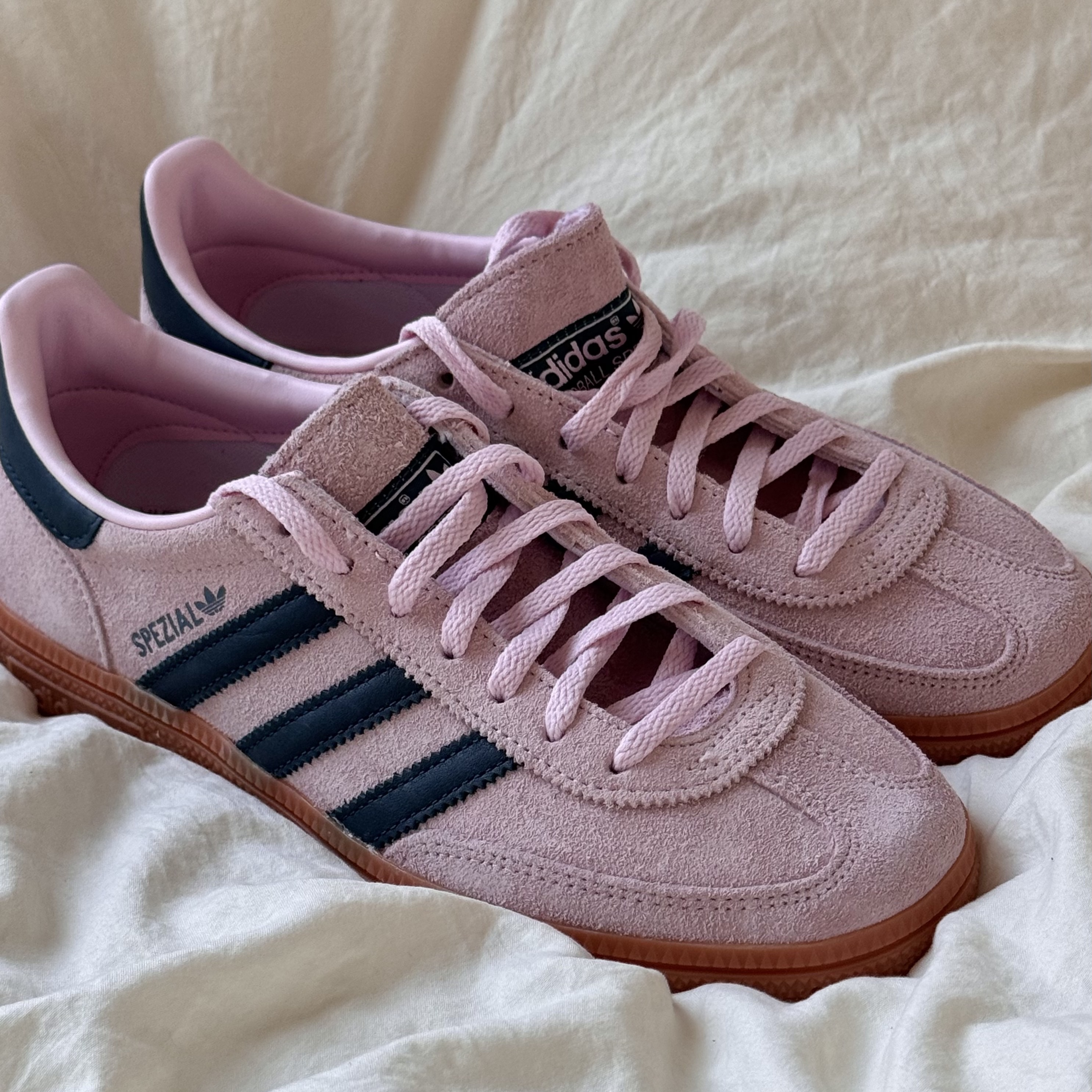 (W) Adidas Spezial Handball Clear Pink 착용 스타일