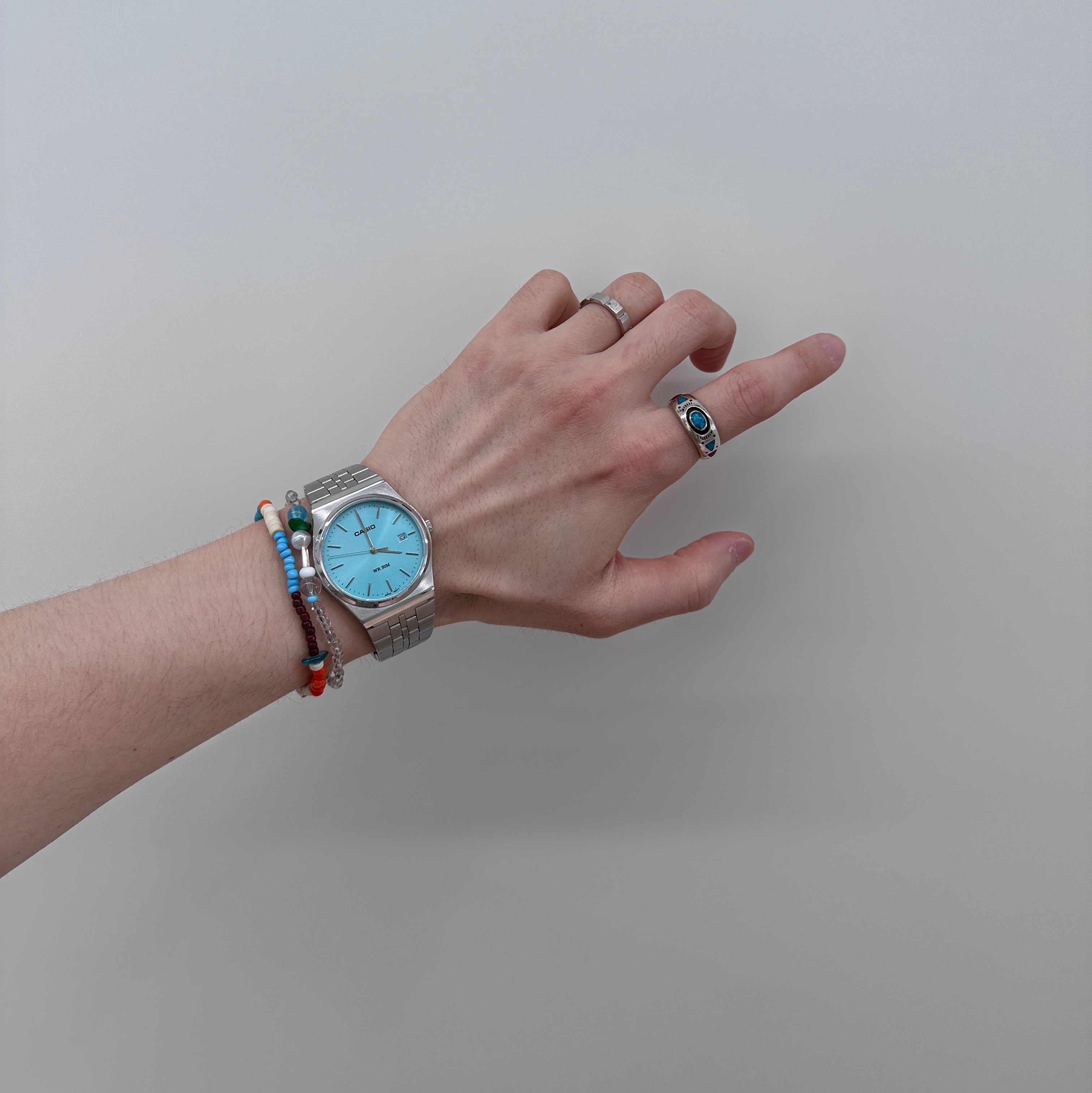 Casio MTP-B145D-2A1V 착용 스타일