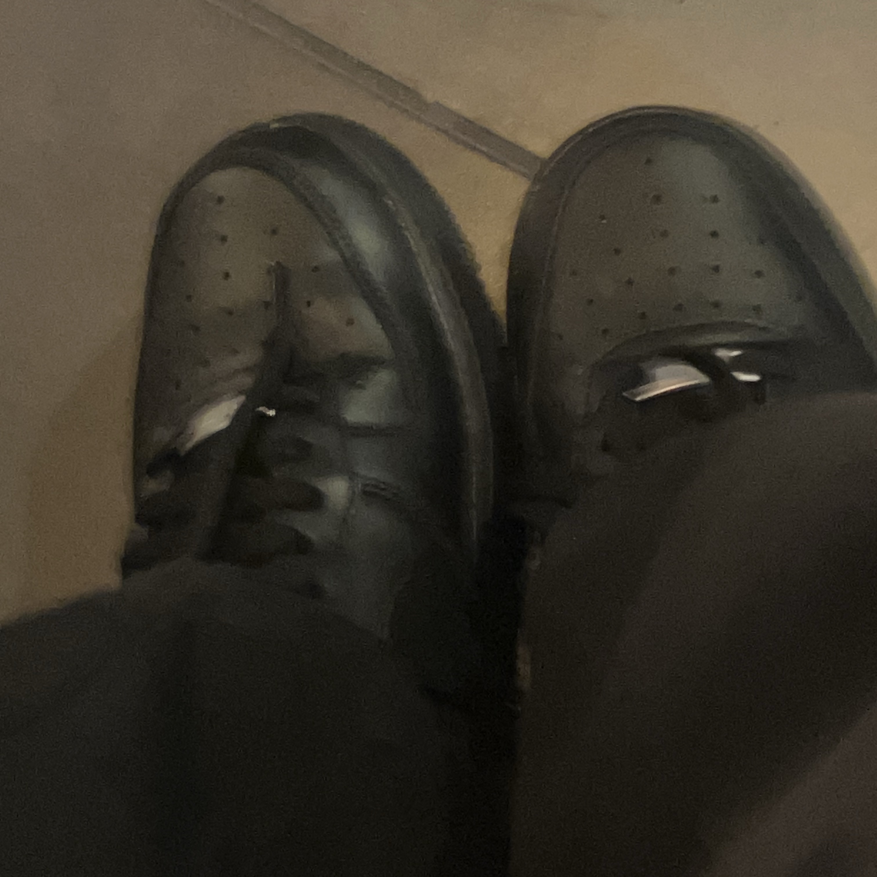 (W) Nike Air Force 1 '07 Low Triple Black 착용 스타일