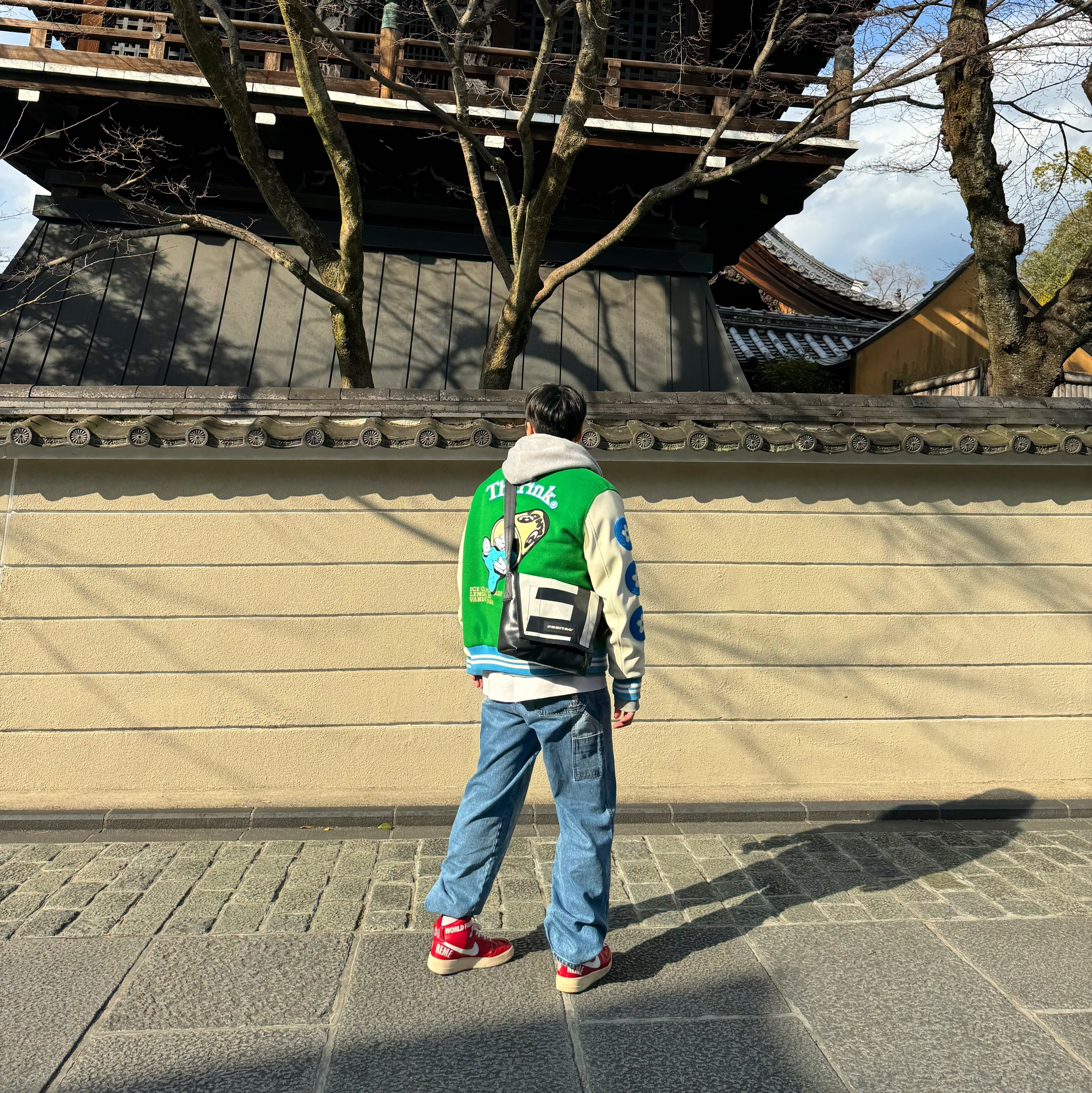 Nike x Supreme Air Force 1 High World Famous Red, Vandy The Pink Lemonade Varsity Jacket 착용 스타일