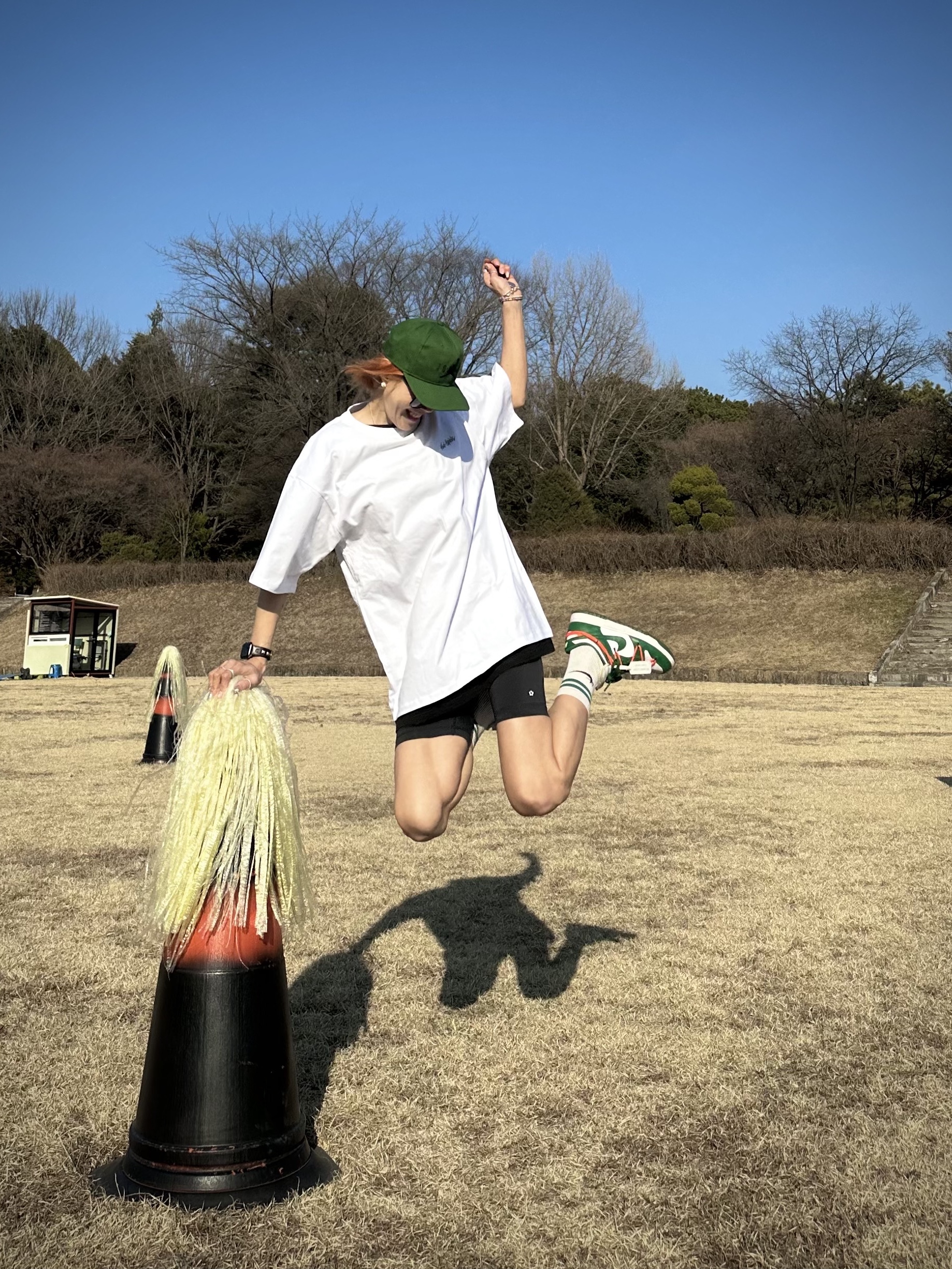Nike x Off-White Dunk Low Pine Green, Jordan x Off-White Pro Jumpman Air Cap Forest Green 착용 스타일 - 3