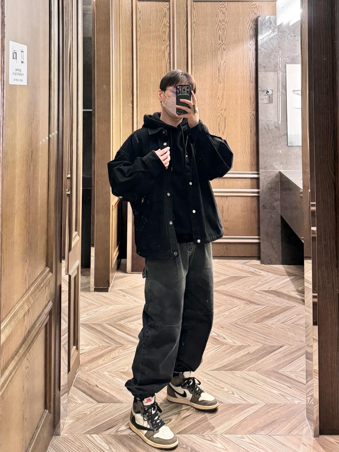 Wooyoungmi Volcano Denim Shirt Black - 23FW, Jordan 1 x Travis Scott Retro High OG SP Mocha 착용 스타일 - 2