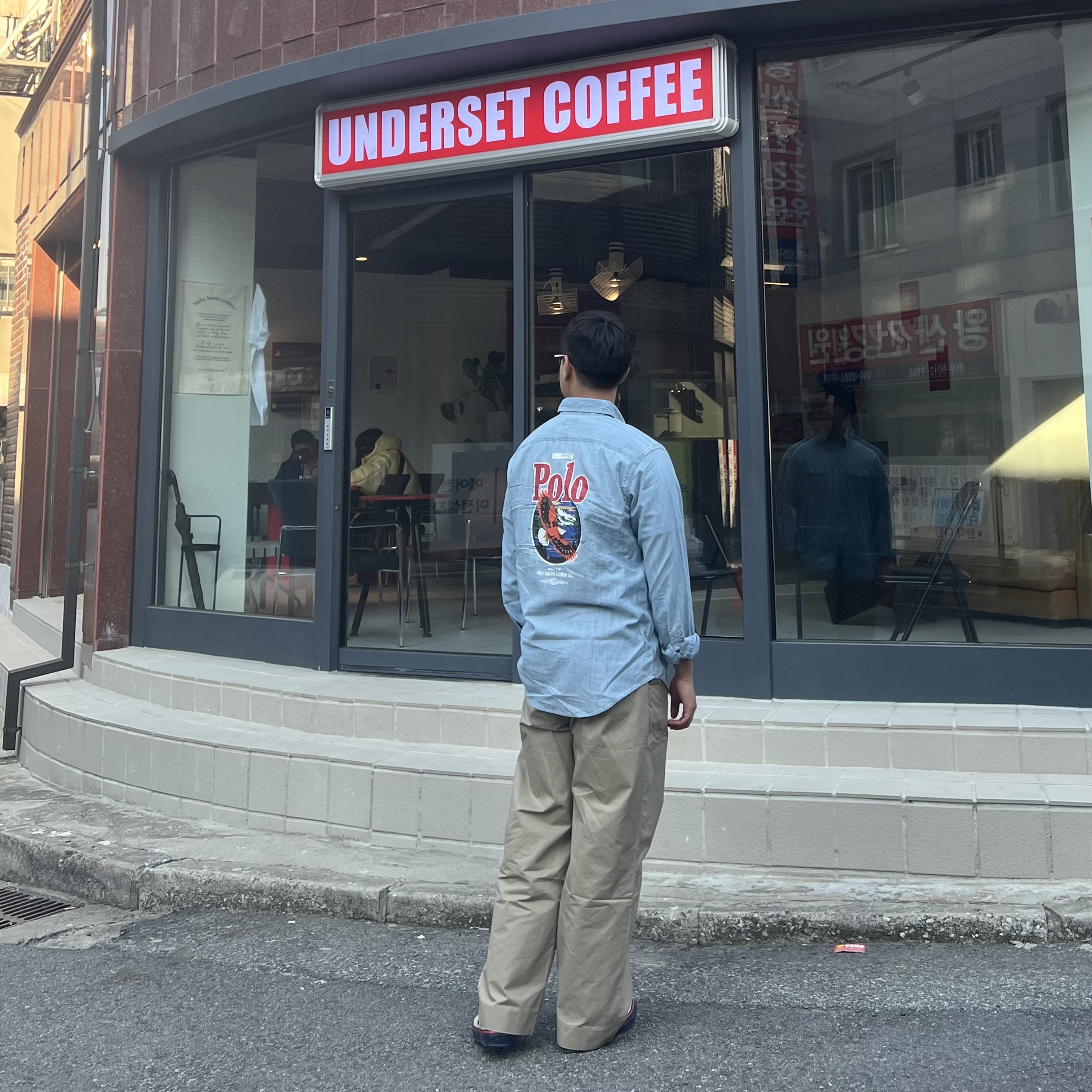 Vans Vault x Nigel Cabourn OG Authentic LX Worn White Navy 착용 스타일 - 1