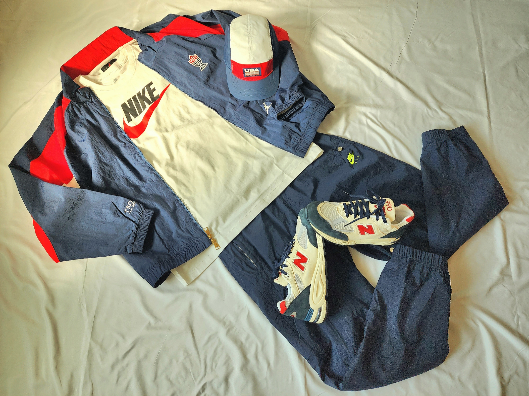 Nike NSW Icon Futura T-Shirt White - US/EU, Nike NRG AW84 USA Camp Cap 착용 스타일 - 1