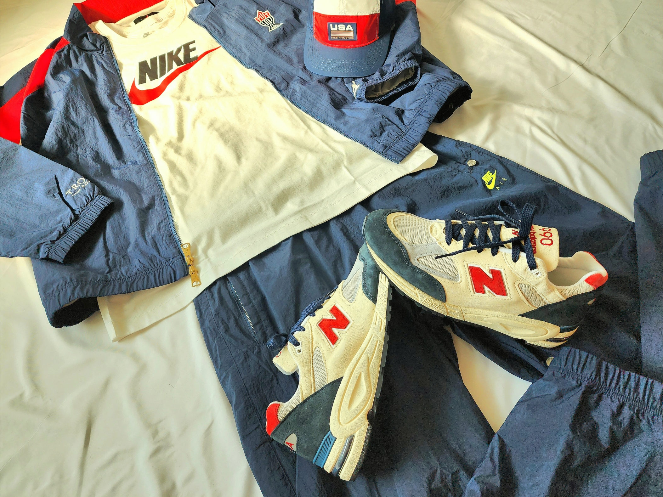 Nike NSW Icon Futura T-Shirt White - US/EU, Nike NRG AW84 USA Camp Cap 착용 스타일 - 2