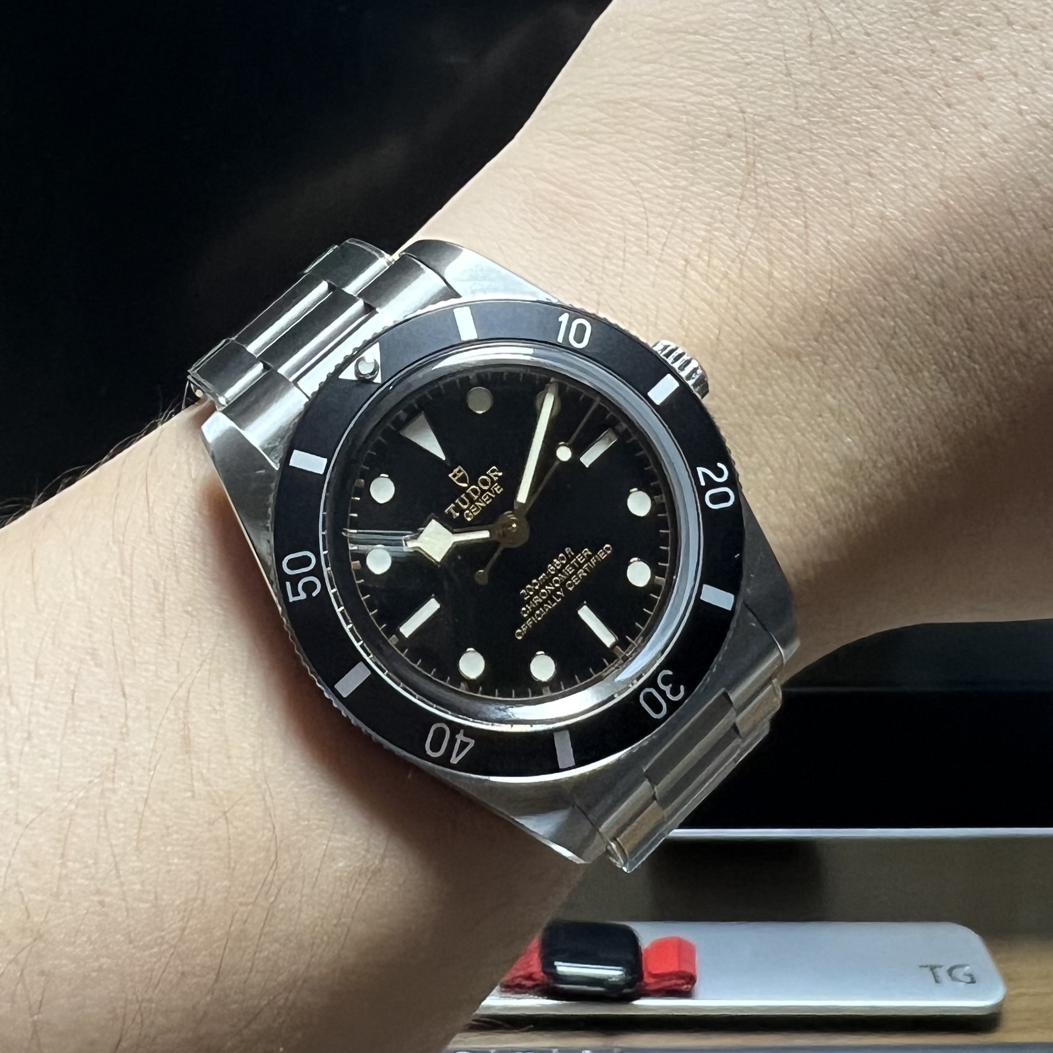 Tudor Black Bay 54 MT5400 Steel Bracelet Black 착용 스타일 - 1