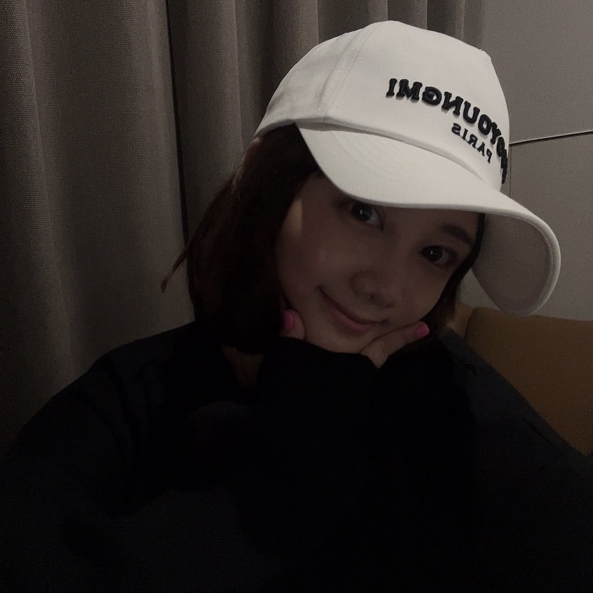 Wooyoungmi Aurora Embossed Ball Cap Black - 24SS 착용 스타일