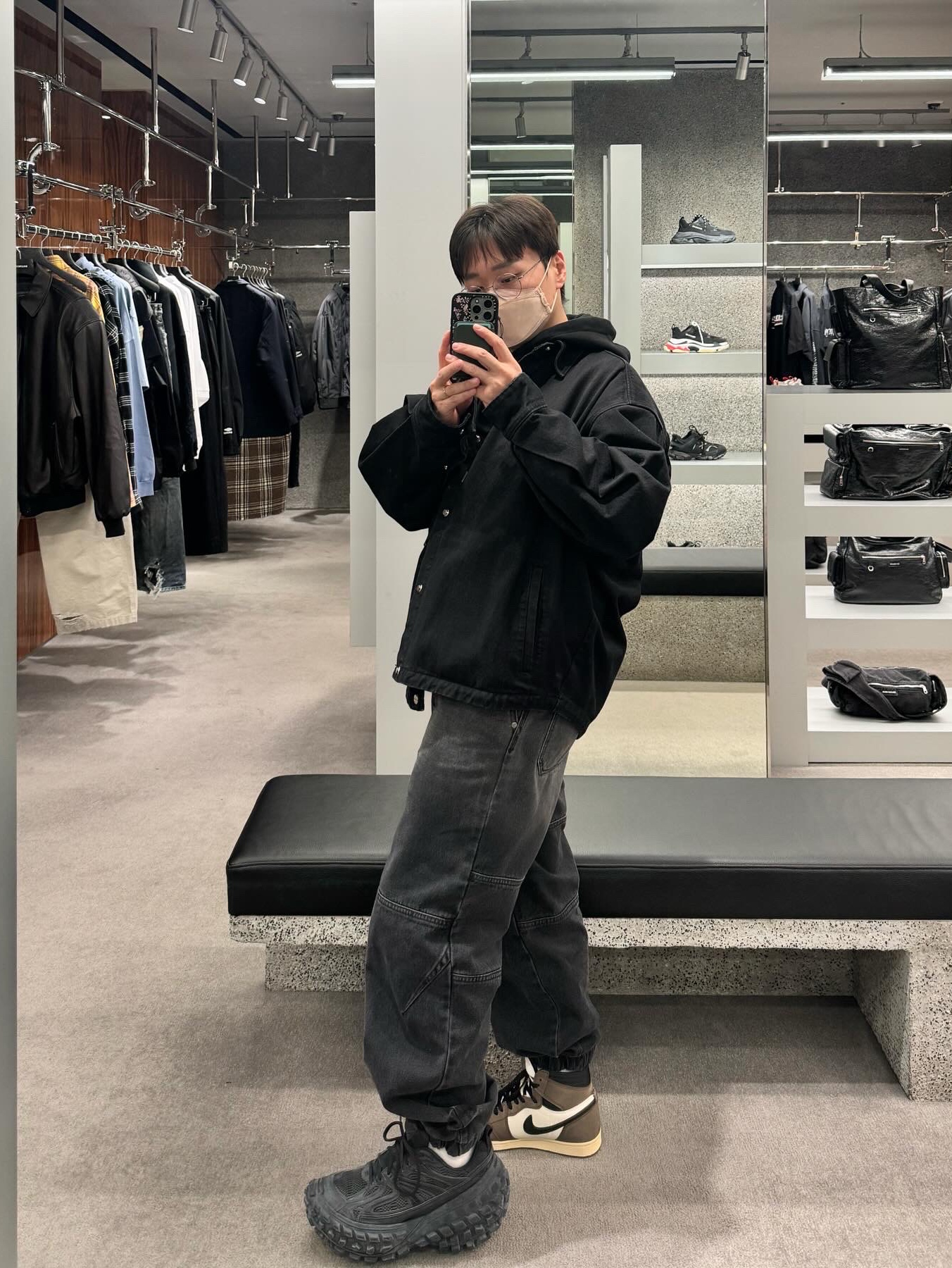 Wooyoungmi Volcano Denim Shirt Black - 23FW, Jordan 1 x Travis Scott Retro High OG SP Mocha 착용 스타일 - 7
