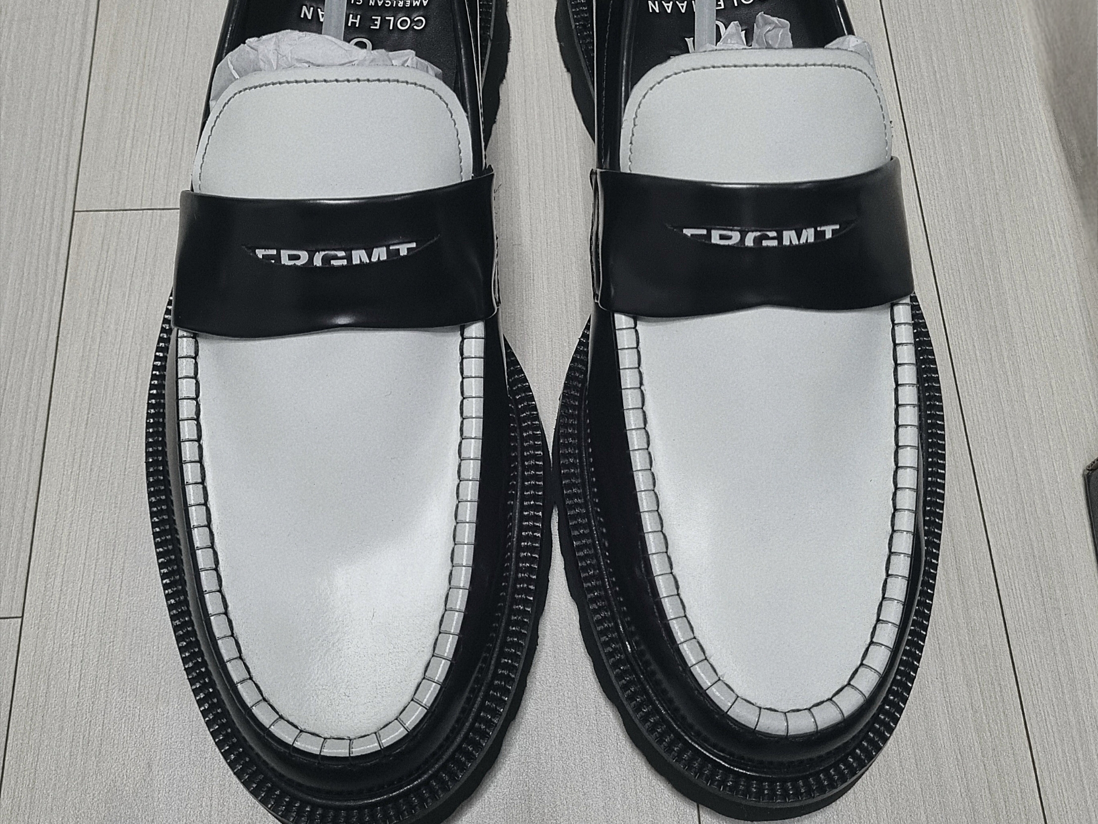 Cole Haan x Fragment American Classics Penny Loafer Black Spectator White 착용 스타일