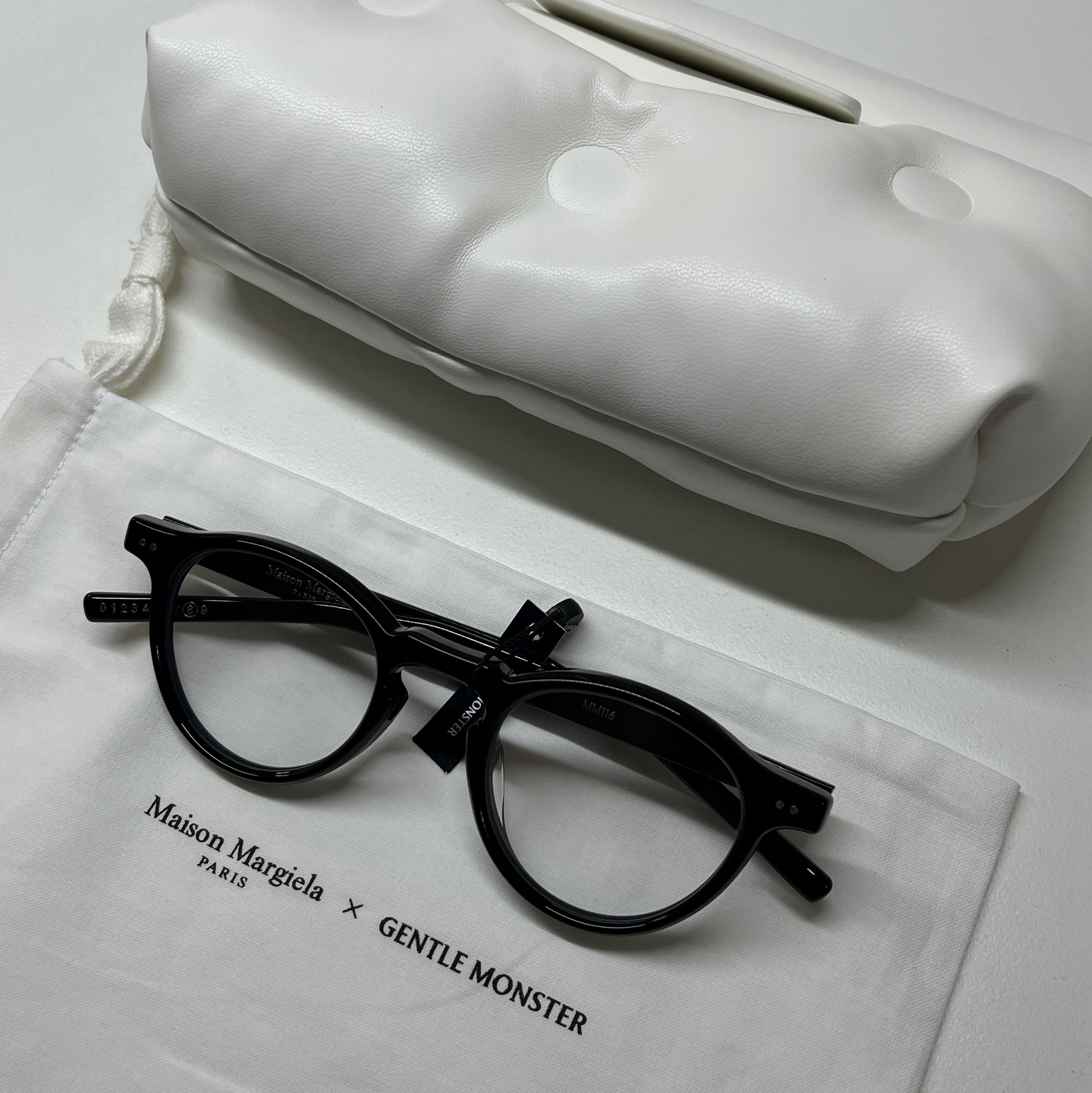 Gentle Monster x Maison Margiela MM116 Black Clear 착용 스타일