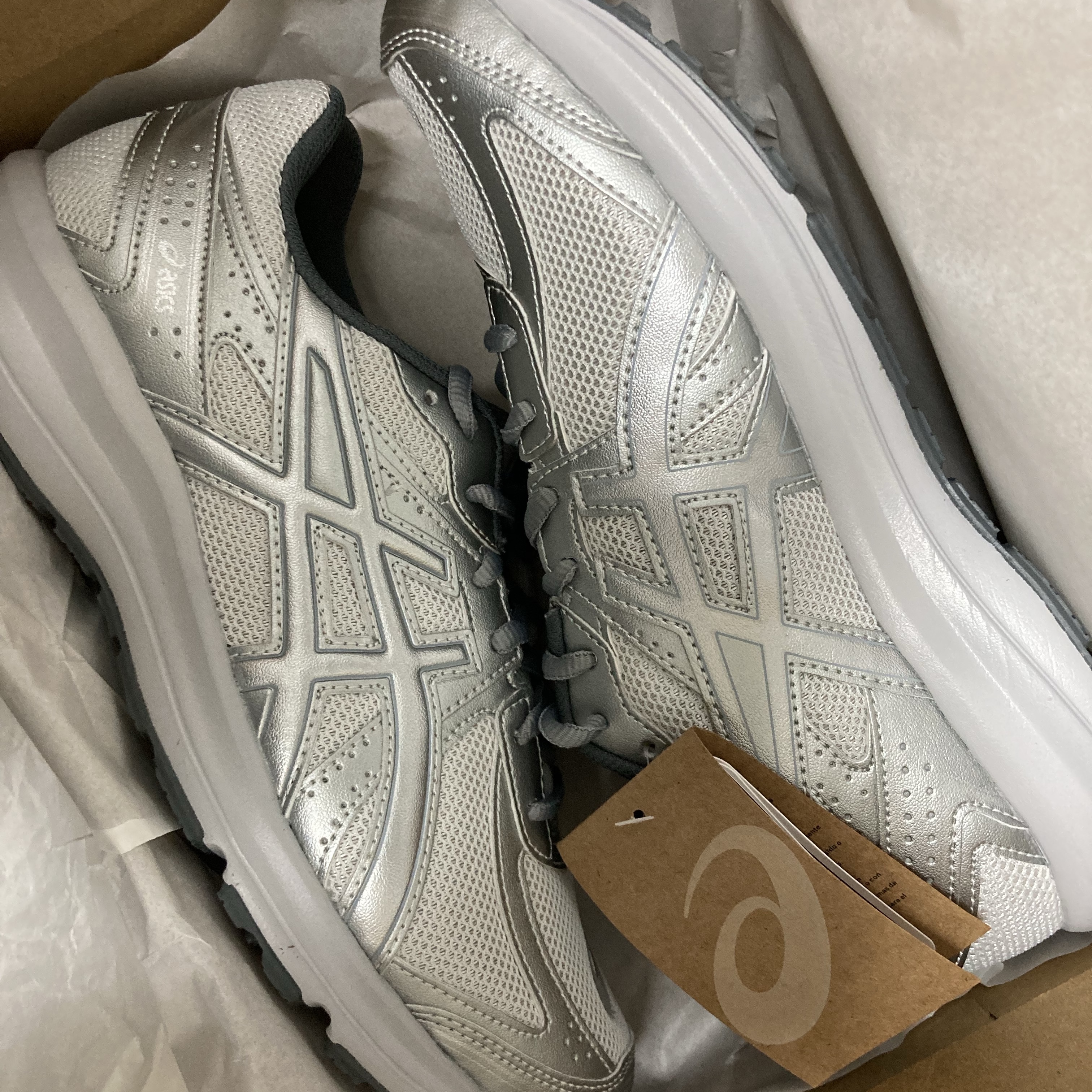 Asics Jog 100 S SMU Glacier Grey Pure Silver - 2E Wide 착용 스타일 - 1