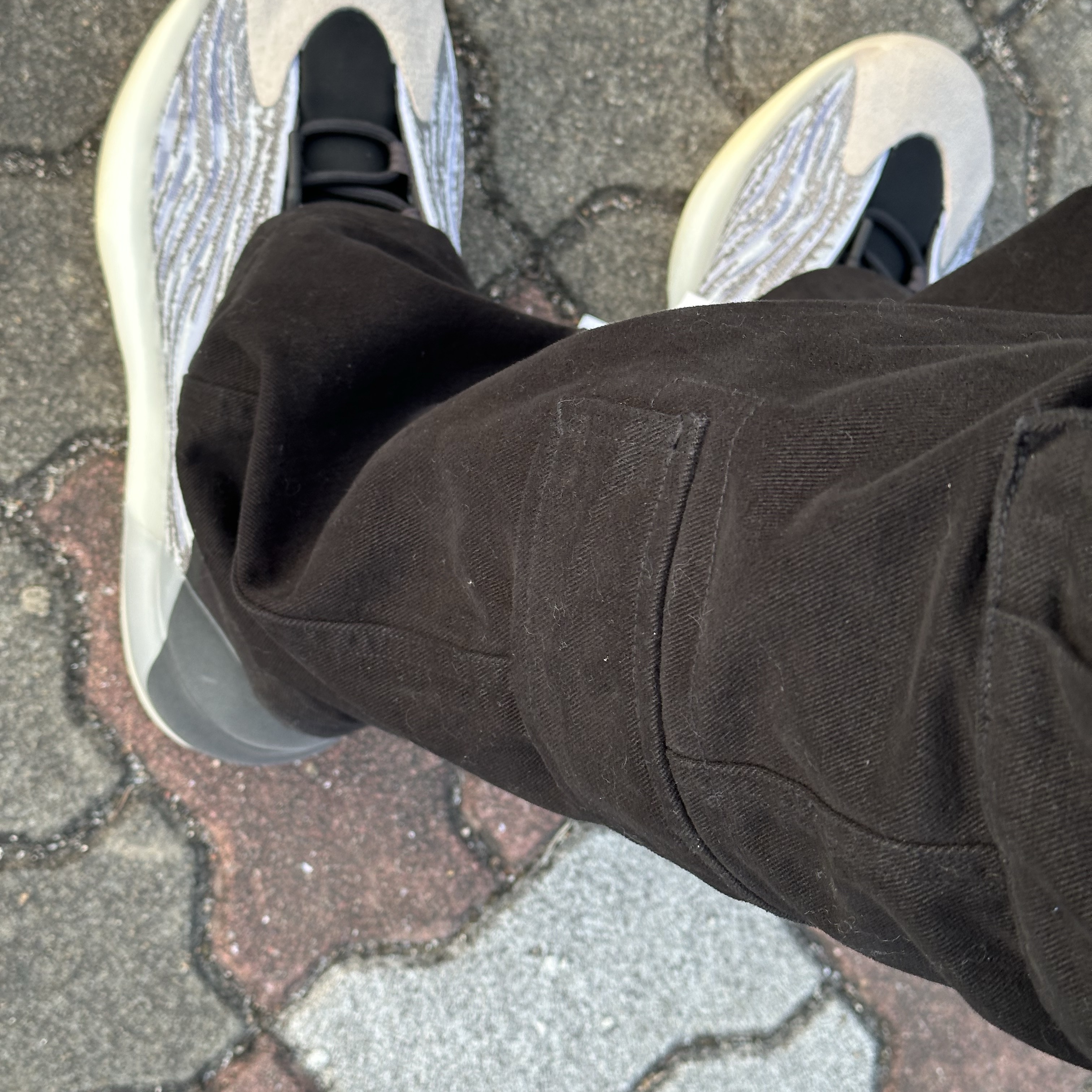 Adidas Yeezy QNTM Lifestyle, Adidas Yeezy Boost 350 V2 Beluga - Reflective 착용 스타일 - 4