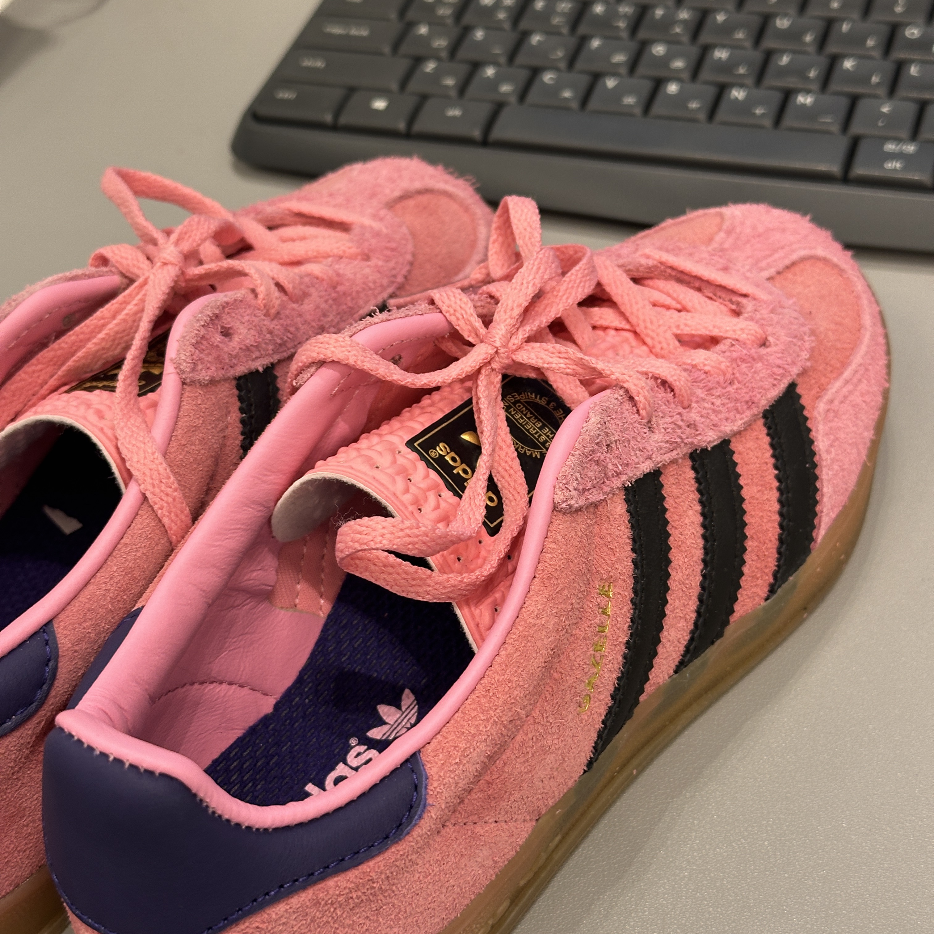(W) Adidas Gazelle Indoor Bliss Pink 착용 스타일