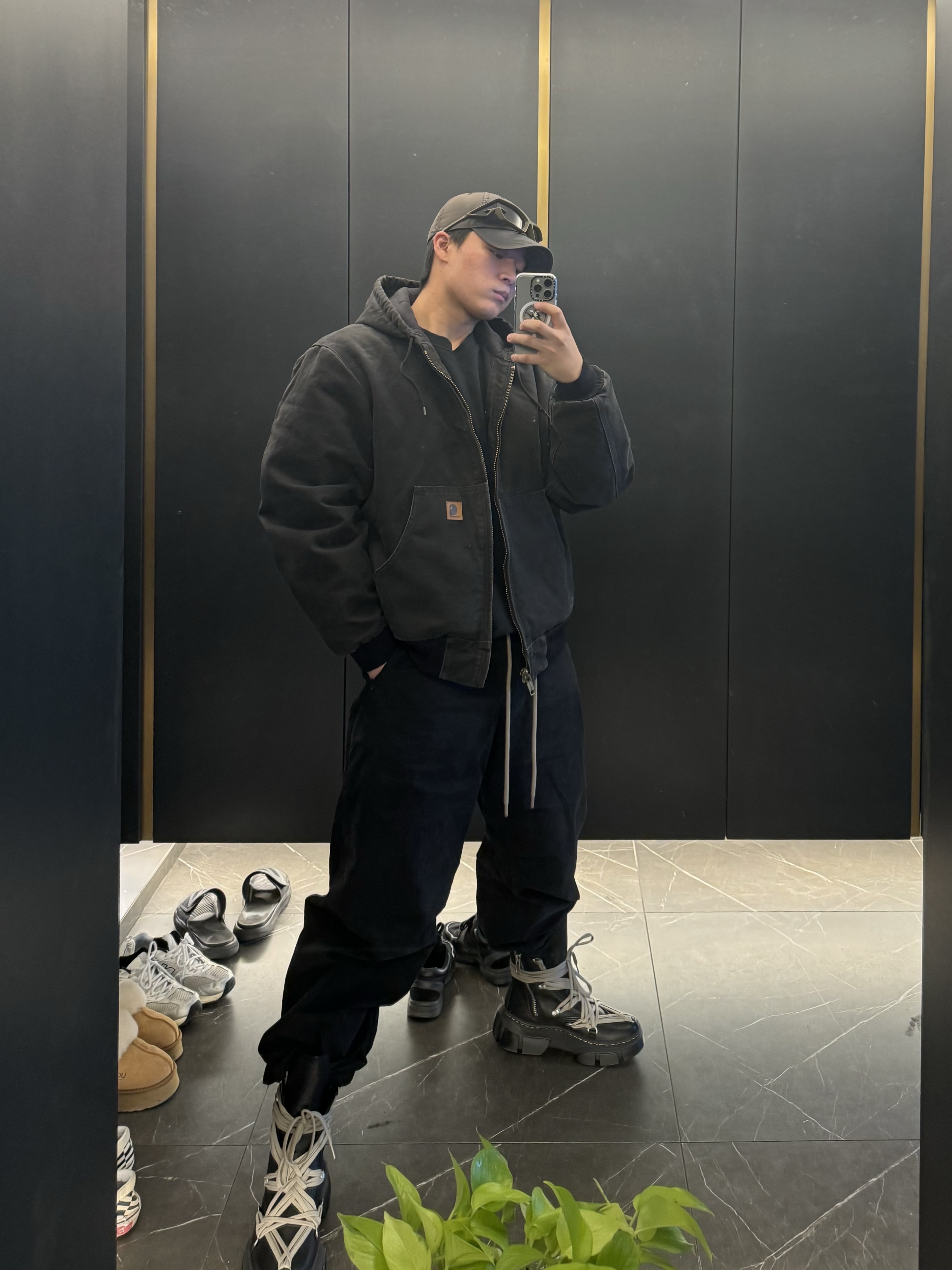Dr. Martens x Rick Owens 1460 DMXL Megalace Black, Nike Heritage 86 Futura Washed Cap Black White 착용 스타일