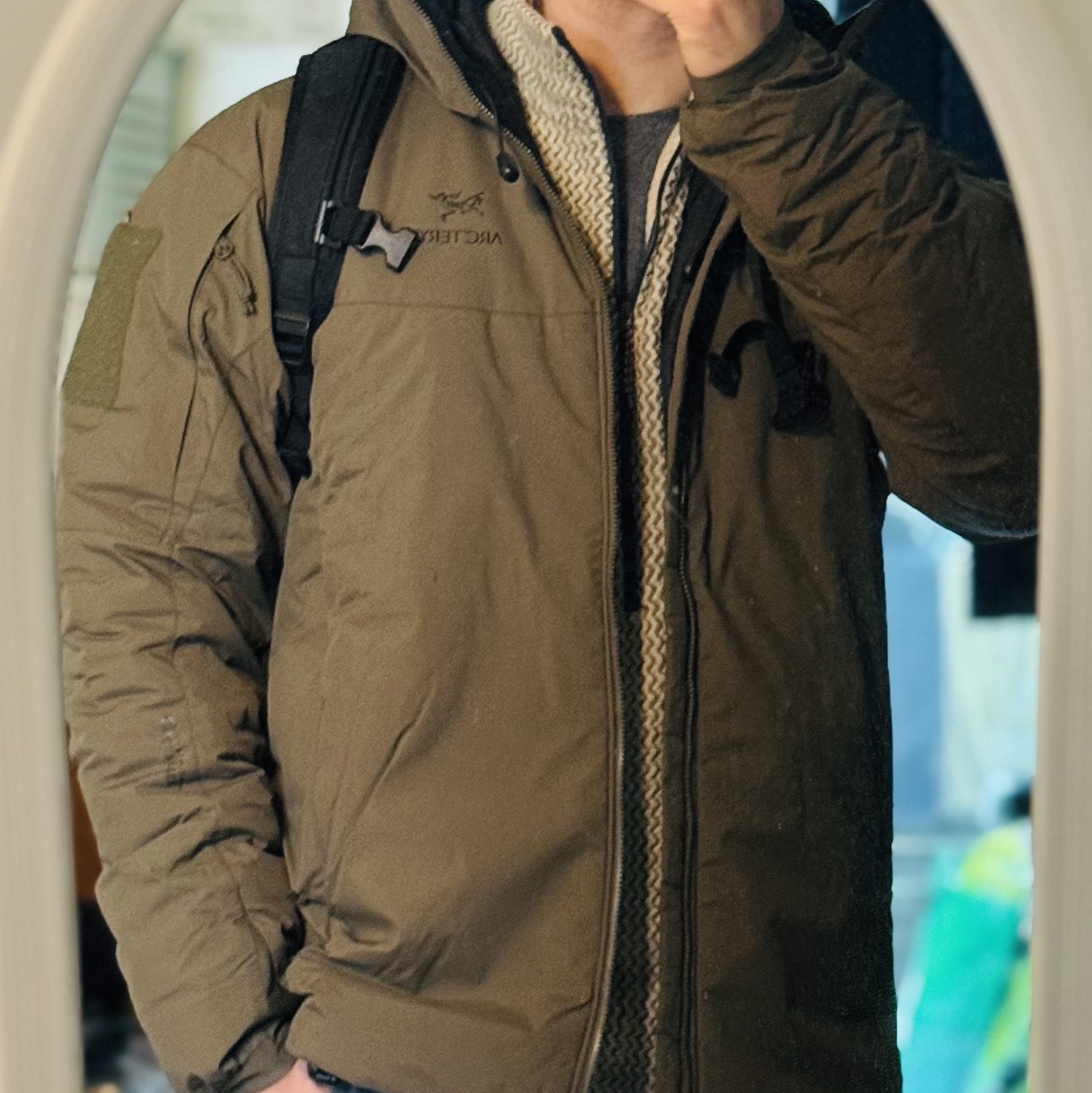 Arc'teryx LEAF Cold WX Hoody LT Gen 2 Ranger Green, The North Face Big Shot Jet Black 착용 스타일 - 1