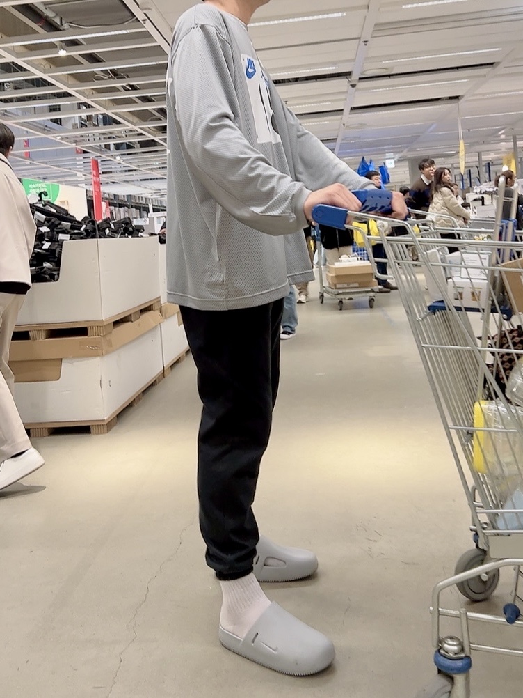 Nike x Cactus Plant Flea Market L/S Jersey Grey - US/EU, Nike Calm Mule Light Smoke Grey 착용 스타일