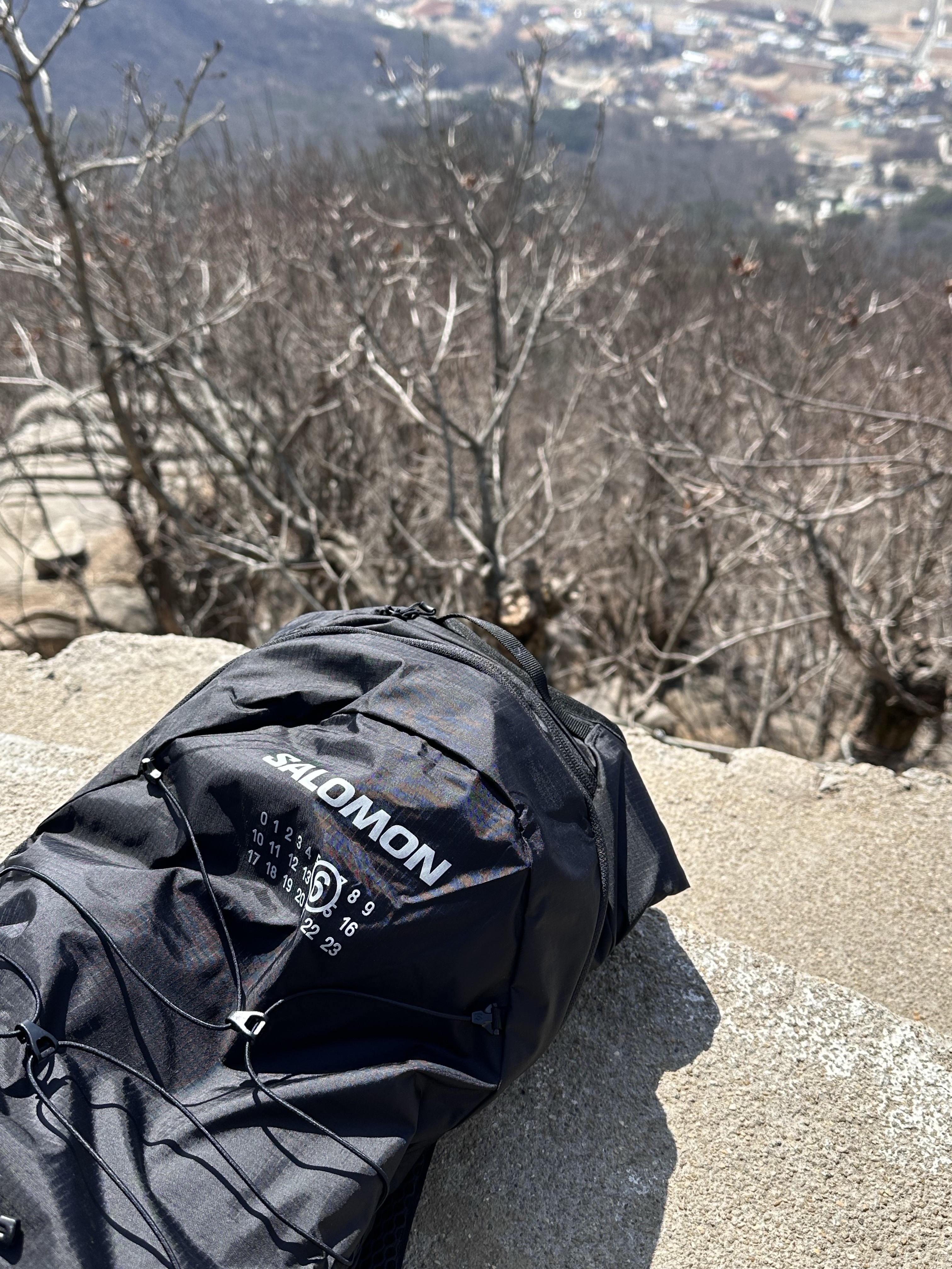 Salomon x MM6 Maison Margiela XT-15 Black 착용 스타일 - 2