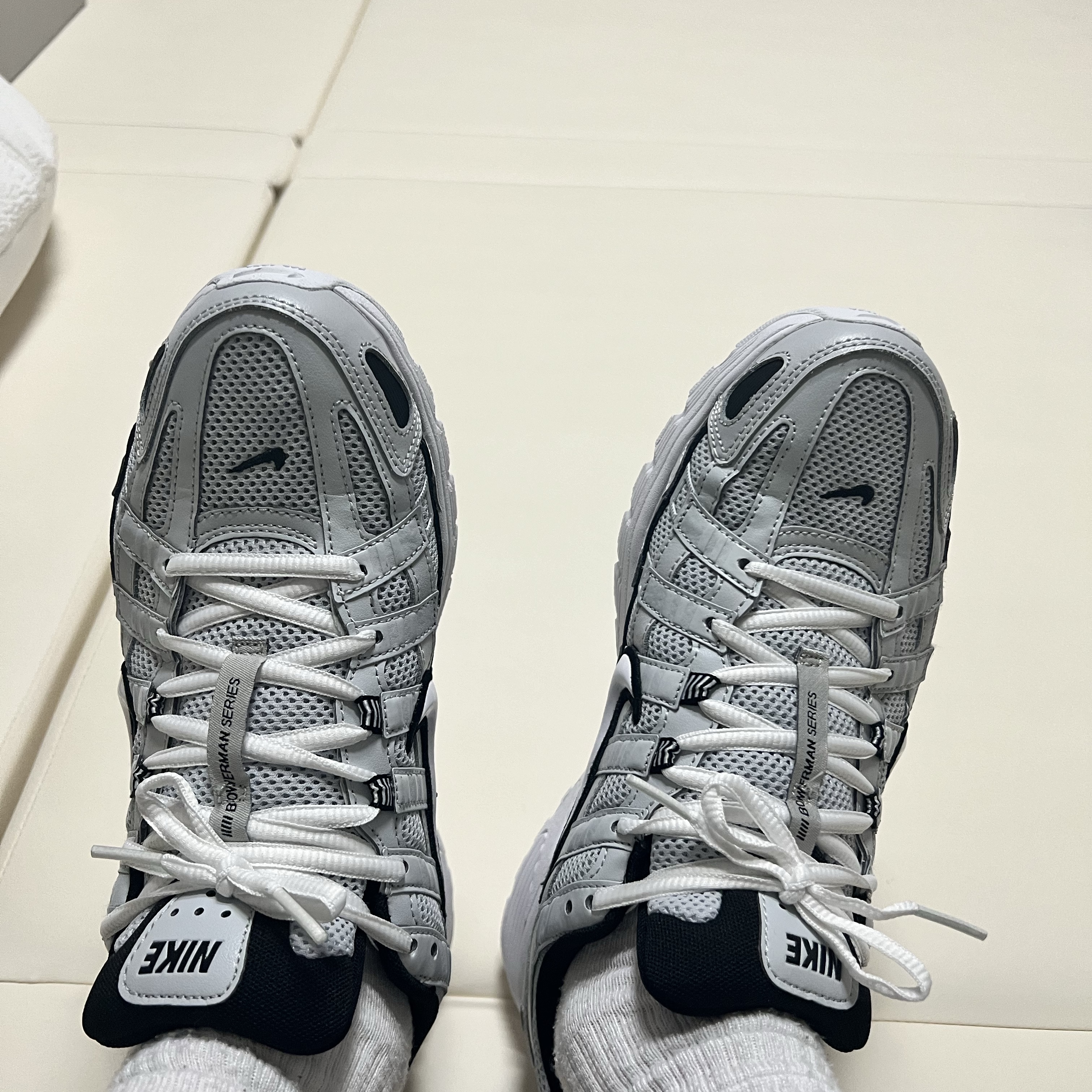 Nike P-6000 Pure Platinum 착용 스타일 - 2
