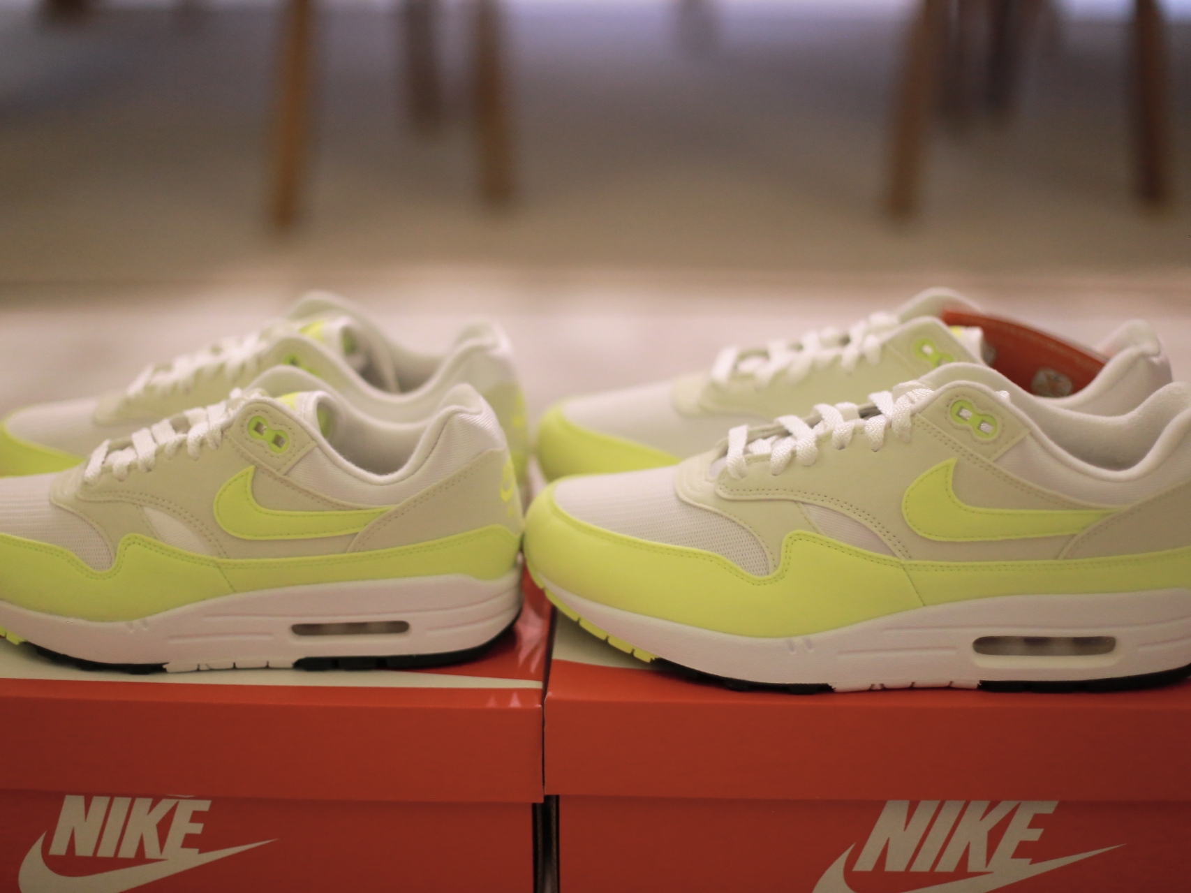 (W) Nike Air Max 1 Volt Sea Glass 착용 스타일 - 5